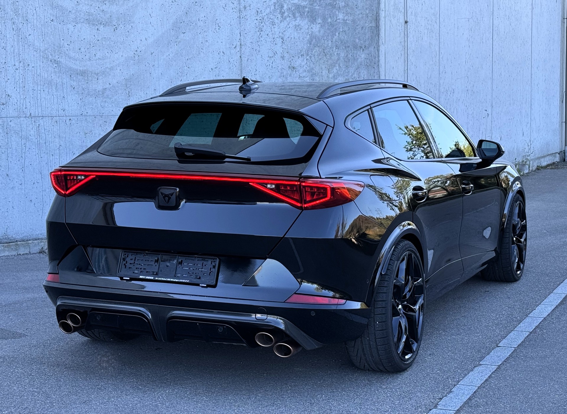 CUPRA Formentor 2.5TSI VZ5 4Drive DSG Herstellergarantie | Gepflegt | frisch ab Service-image-11