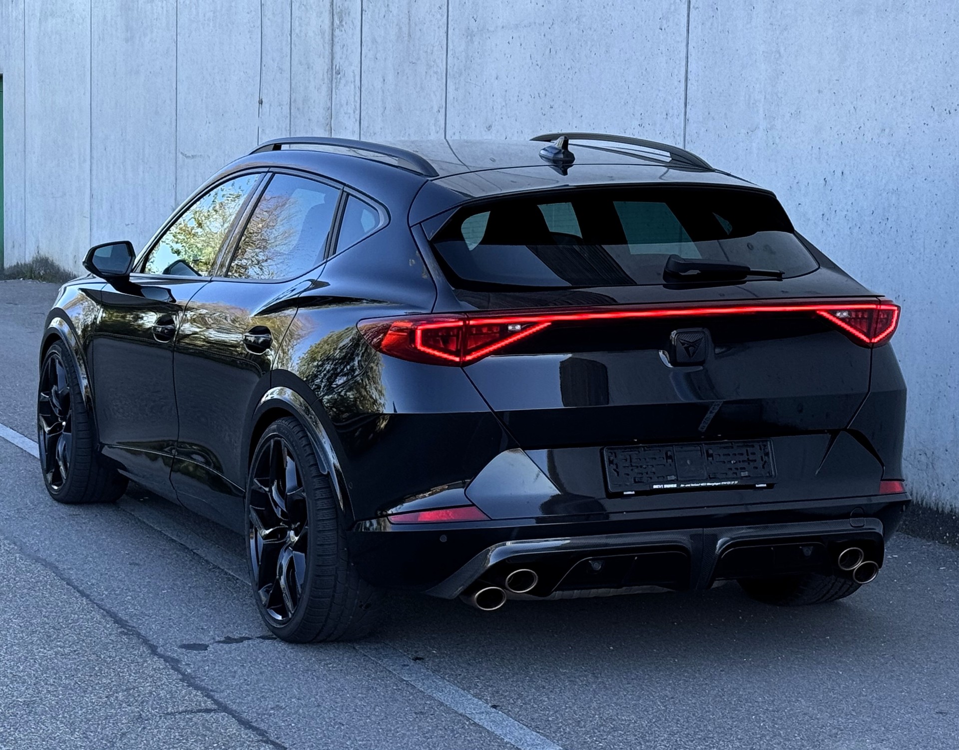 CUPRA Formentor 2.5TSI VZ5 4Drive DSG Herstellergarantie | Gepflegt | frisch ab Service-image-3