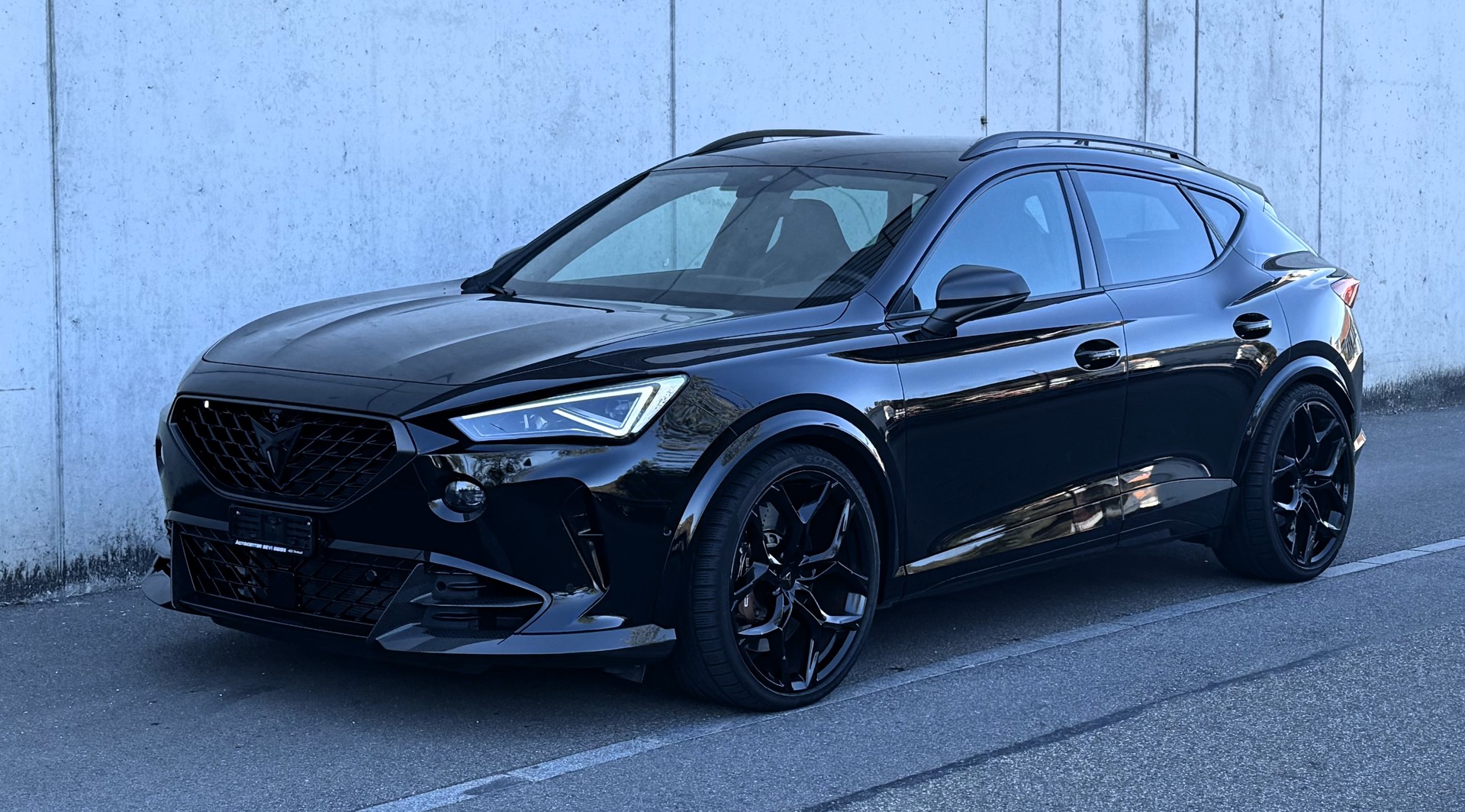 CUPRA Formentor 2.5TSI VZ5 4Drive DSG Herstellergarantie | Gepflegt | frisch ab Service-image-1