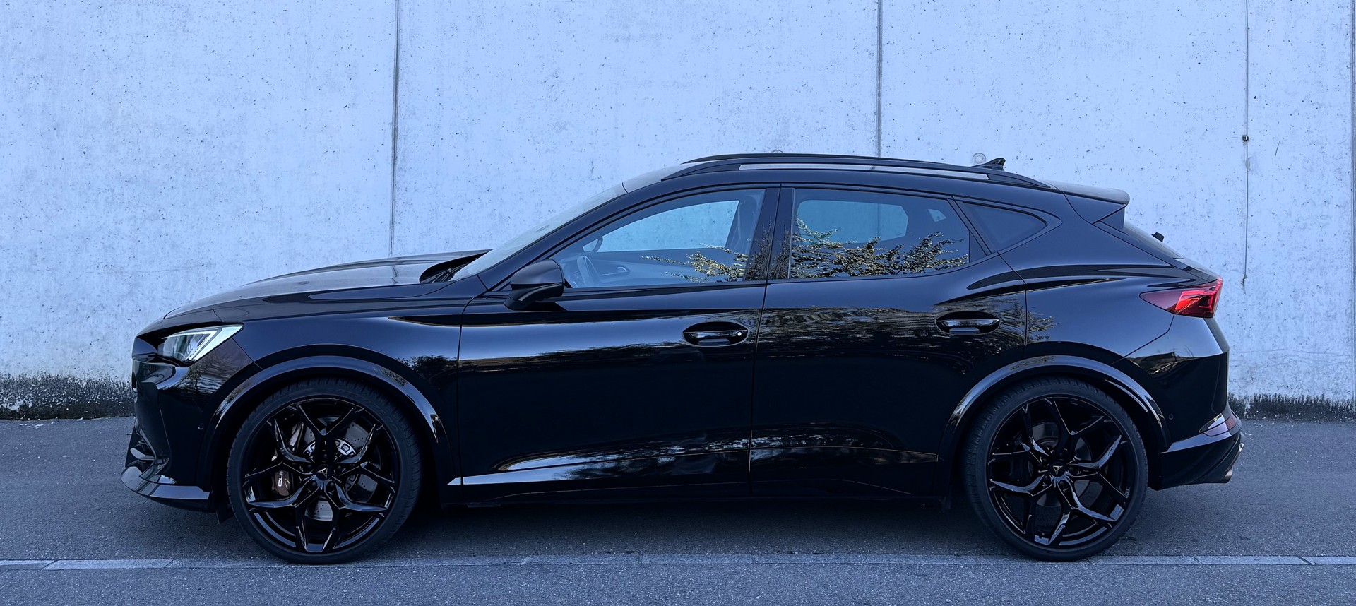 CUPRA Formentor 2.5TSI VZ5 4Drive DSG Herstellergarantie | Gepflegt | frisch ab Service-image-2