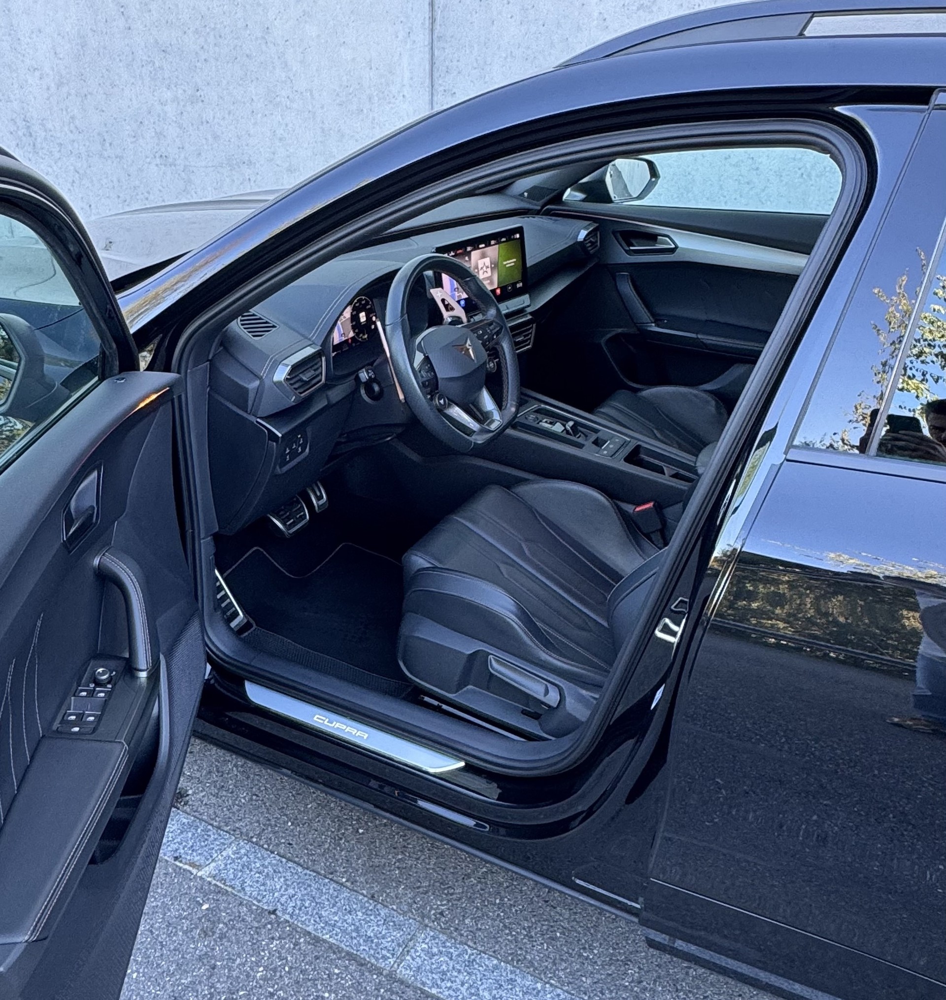 CUPRA Formentor 2.5TSI VZ5 4Drive DSG Herstellergarantie | Gepflegt | frisch ab Service-image-5