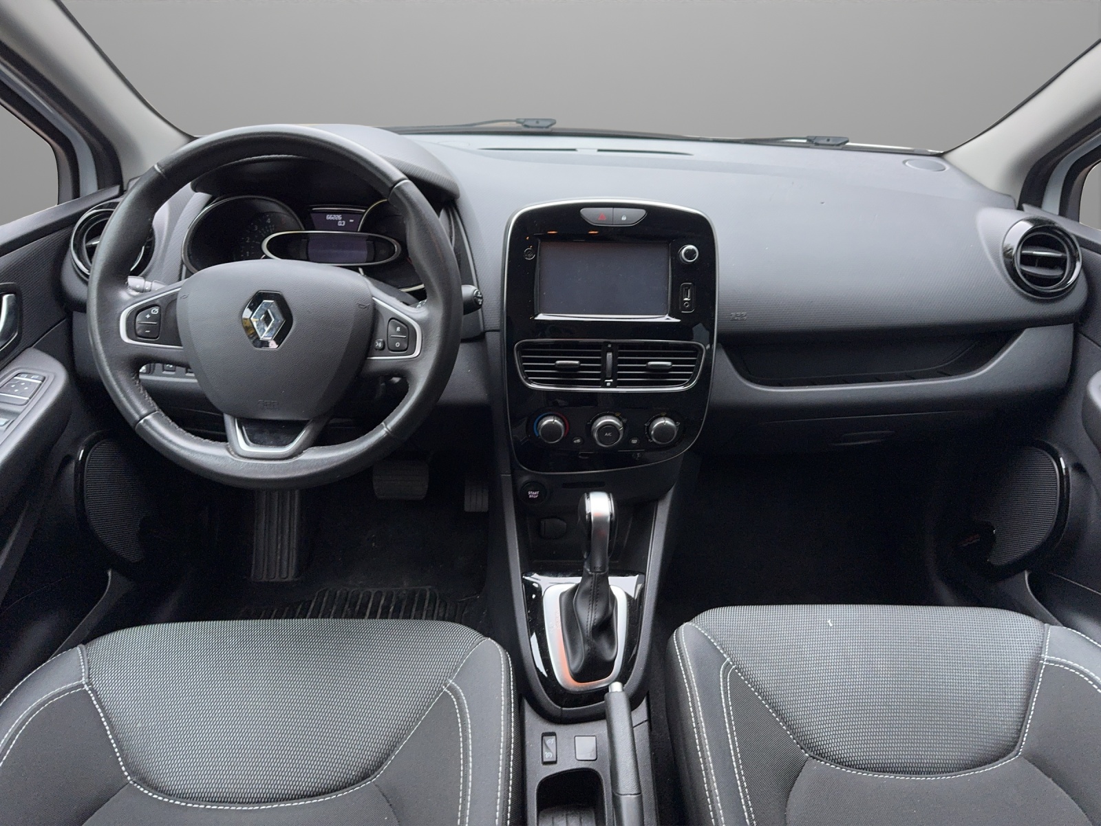 RENAULT Clio Grandtour 1.5 dCi Zen EDC-image-8