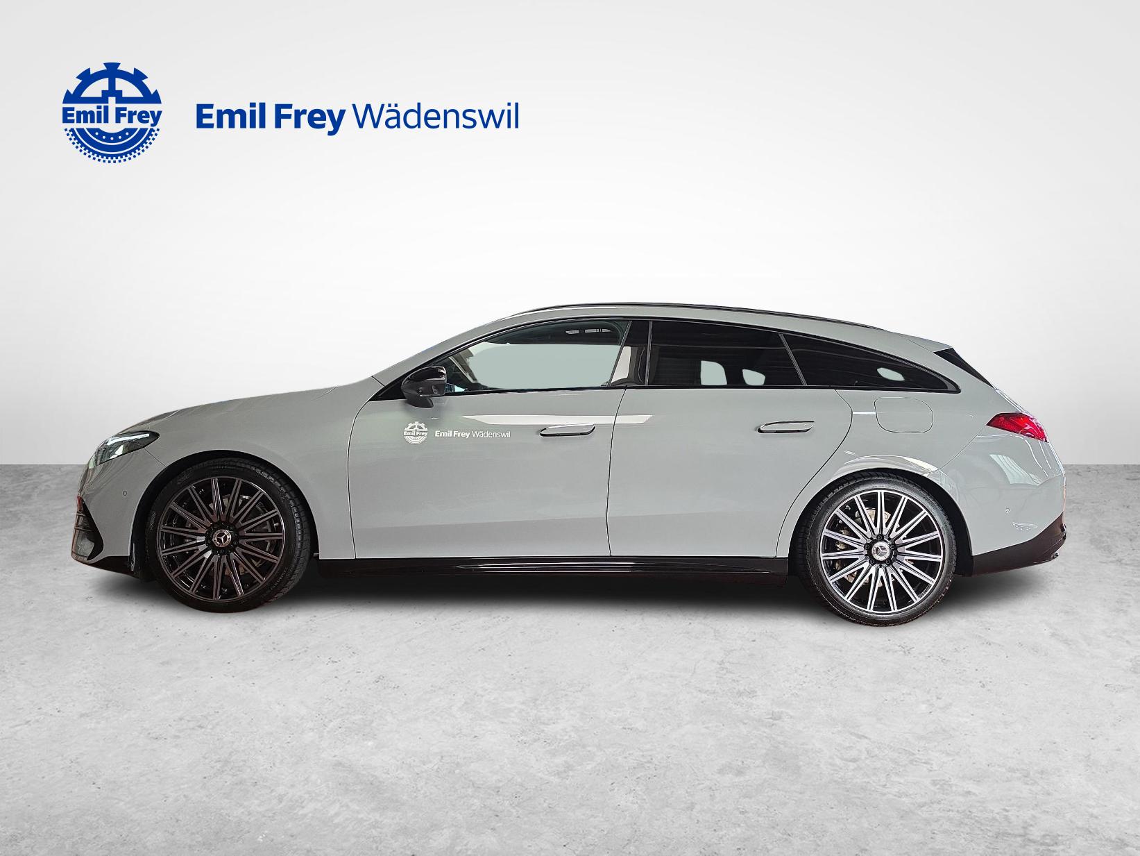 MERCEDES-BENZ CLA 220 4MATIC Shooting Brake AMG Line-image-1