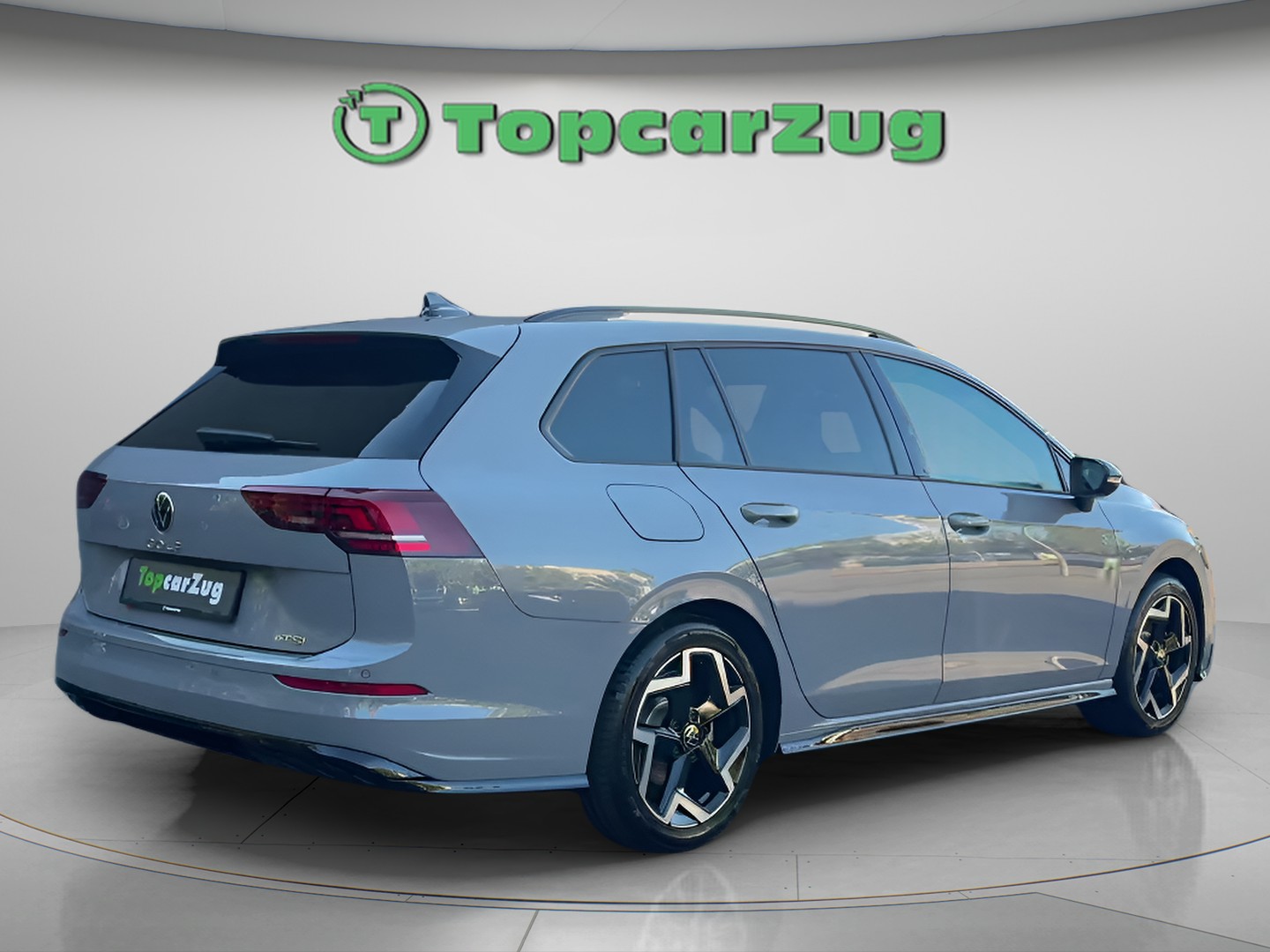 VW Golf Variant 1.5 eTSI mHEV R-Line DSG-image-5