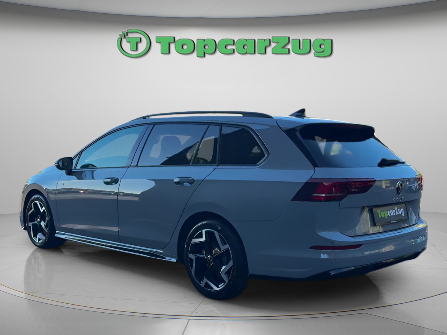 VW Golf Variant 1.5 eTSI mHEV R-Line DSG-image-7