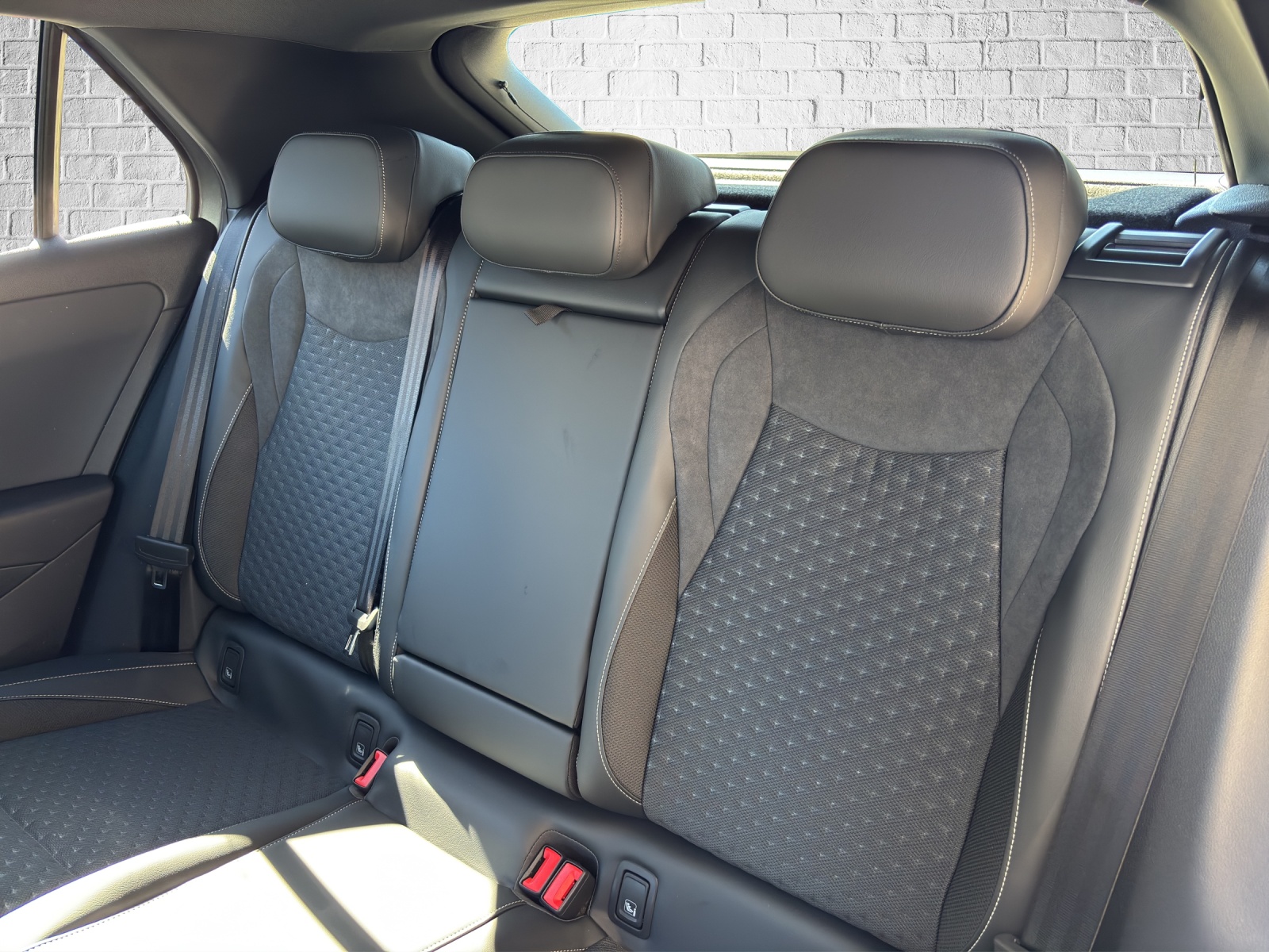 VW T-Roc 1.5 eTSI mHEV R-Line DSG-image-15