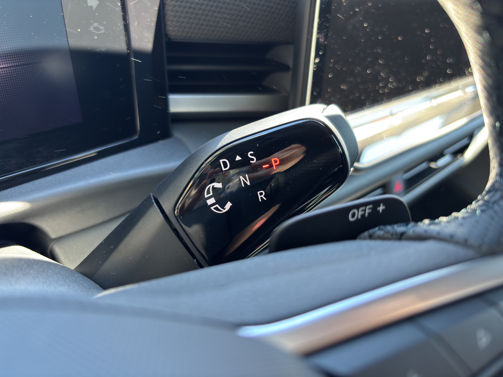 VW T-Roc 1.5 eTSI mHEV R-Line DSG-image-13