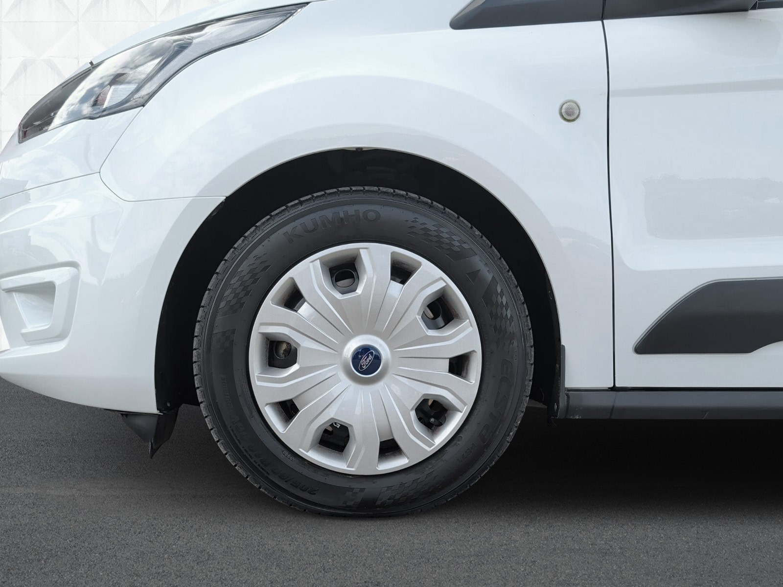 FORD Transit Connect Van Trend-image-7