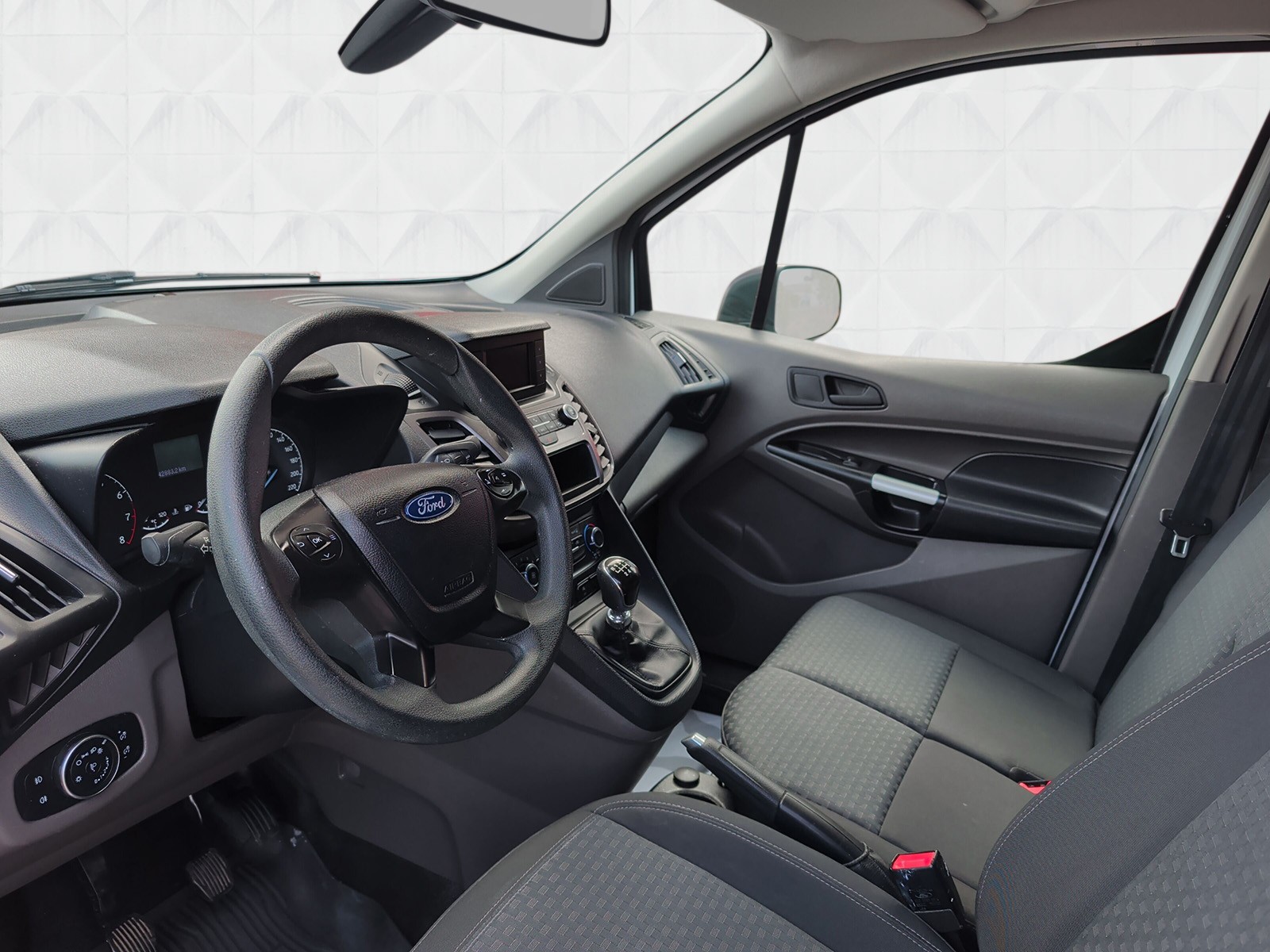 FORD Transit Connect Van Trend-image-8