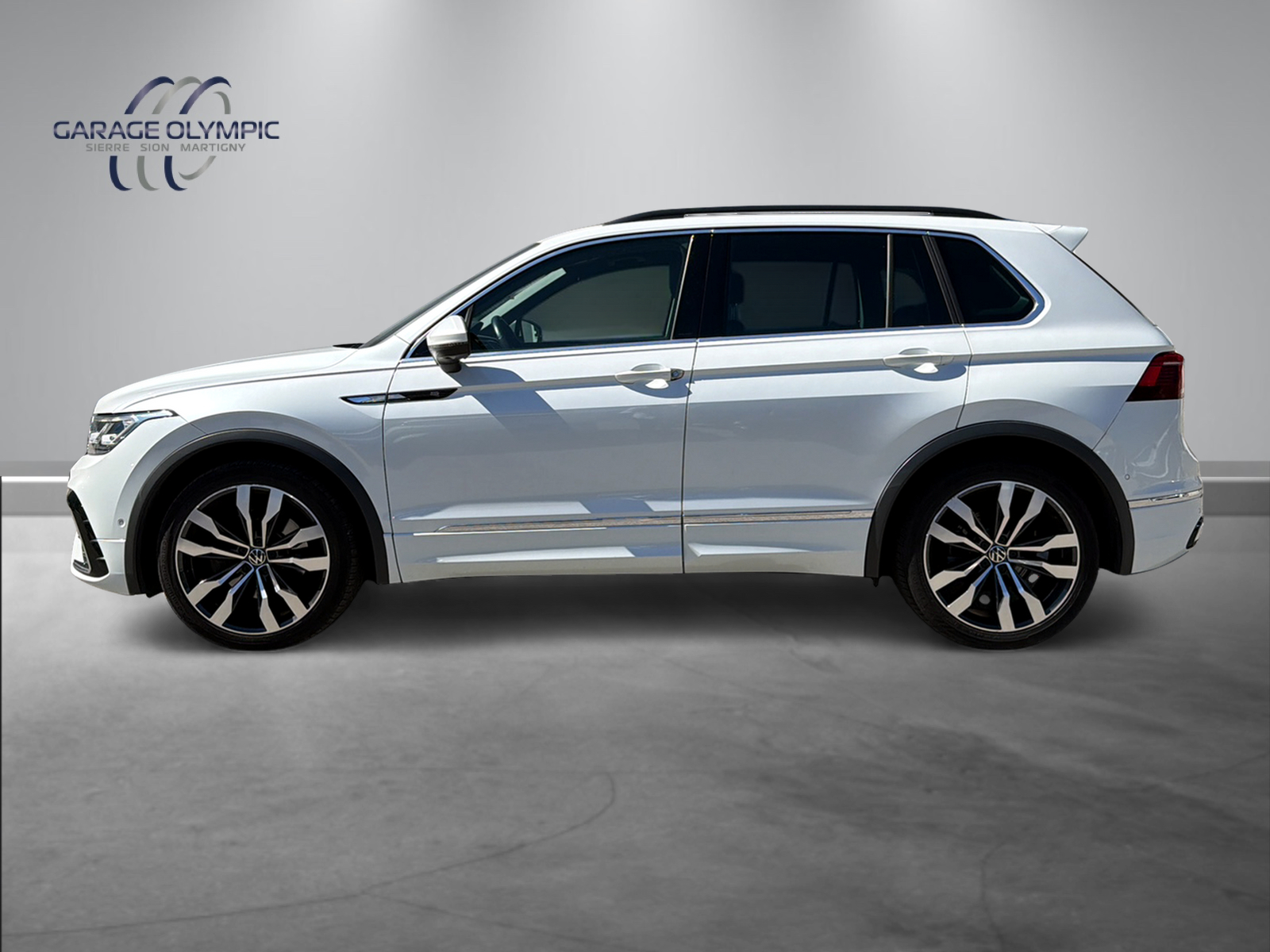 VW Tiguan 2.0 TDI SCR R-Line 4Motion DSG-image-2