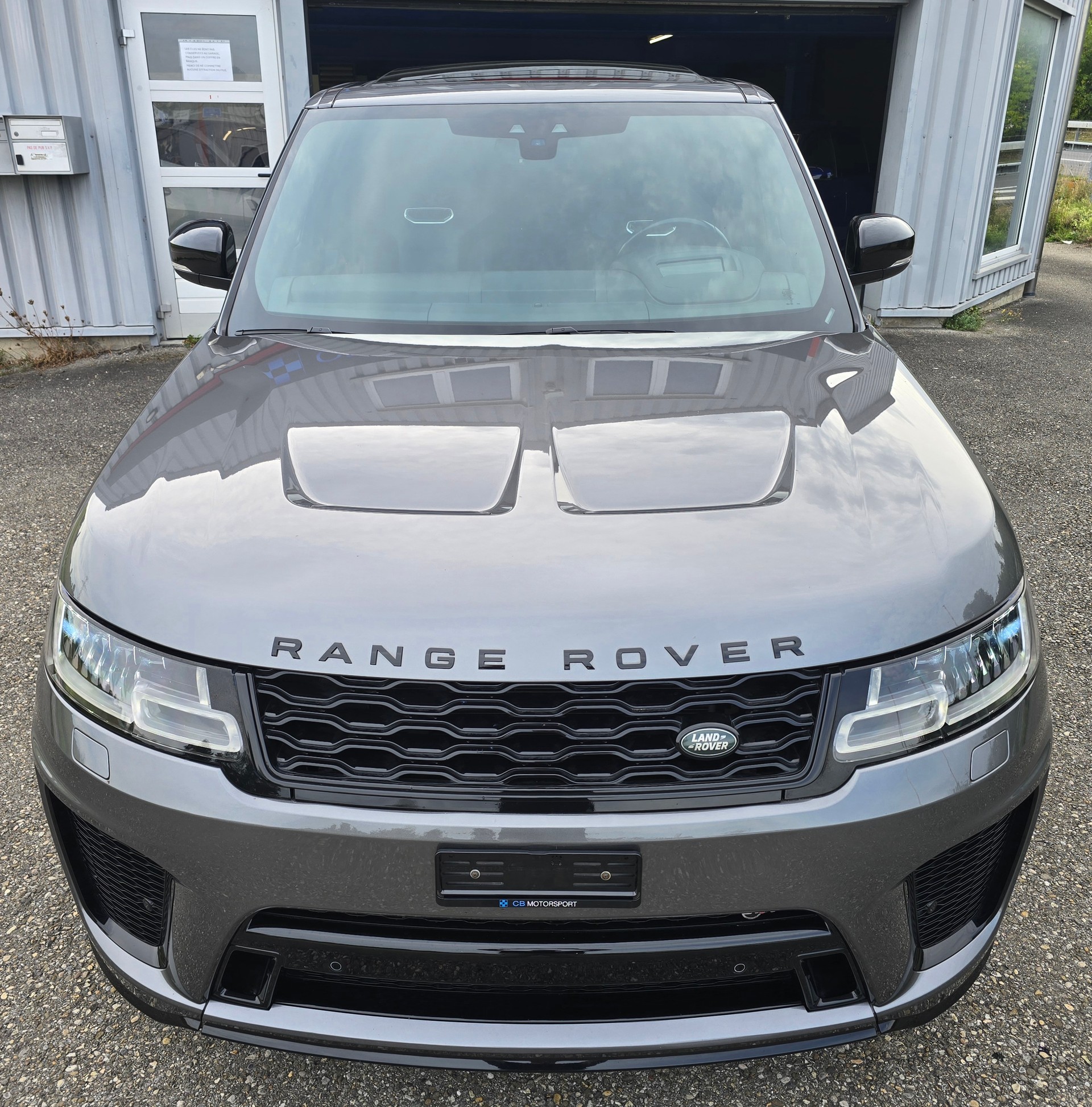 LAND ROVER Range Rover Sport 5.0 V8 S/C SVR Automatic-image-1