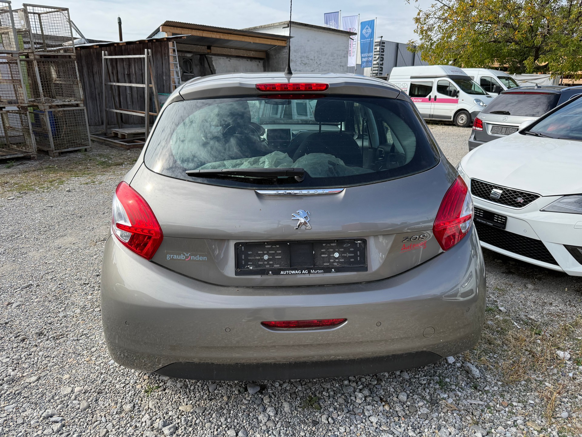PEUGEOT 208 1.2 VTI Active-image-4