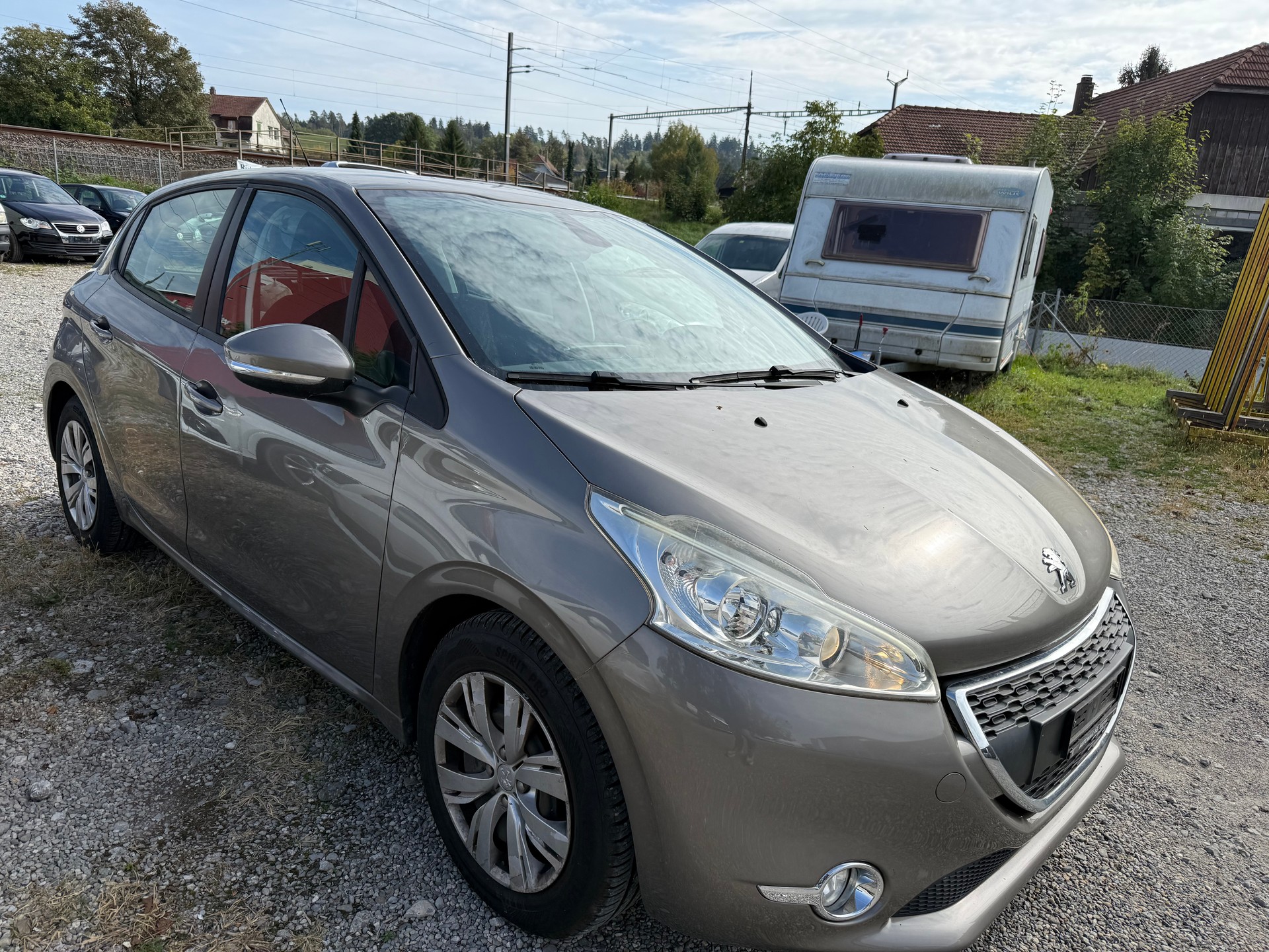 PEUGEOT 208 1.2 VTI Active-image-3