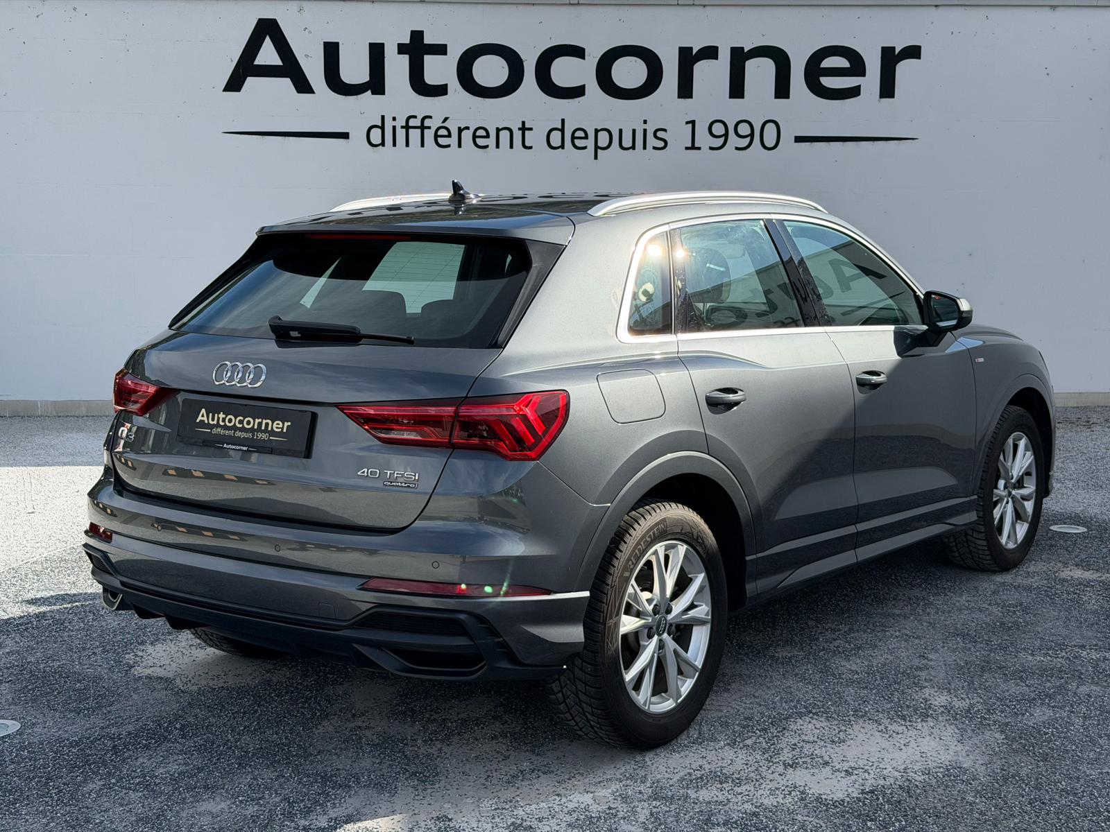 AUDI Q3 40 TFSI S line quattro S-tronic-image-3