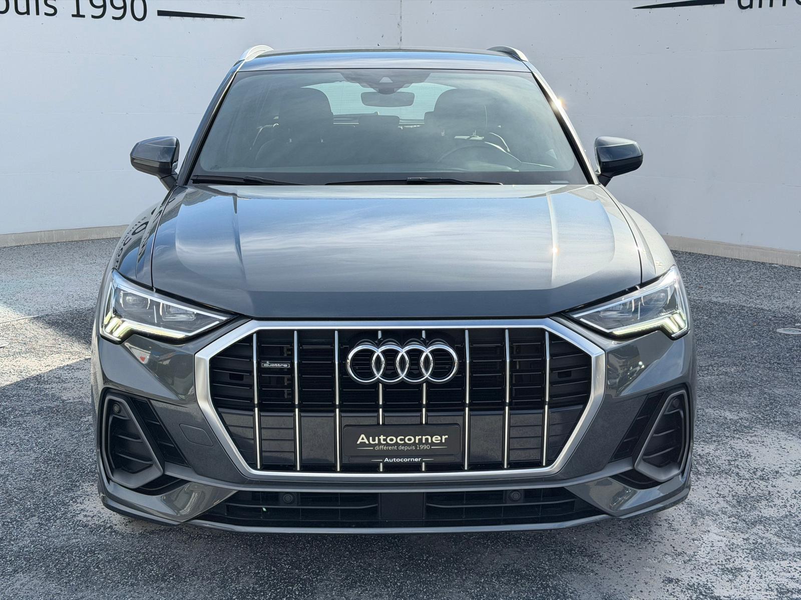 AUDI Q3 40 TFSI S line quattro S-tronic-image-1