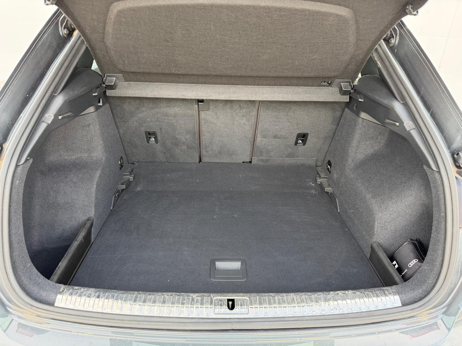 AUDI Q3 40 TFSI S line quattro S-tronic-image-11