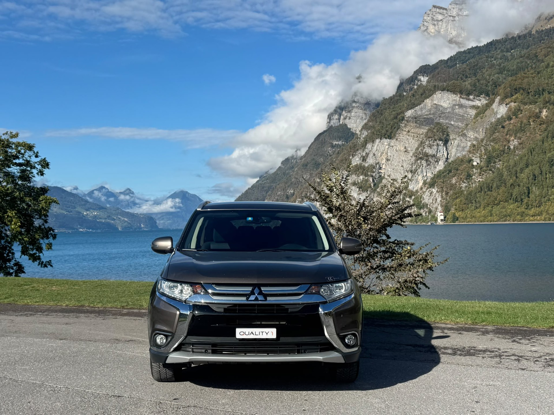 MITSUBISHI Outlander 2.2 DID Value 4WD-image-0