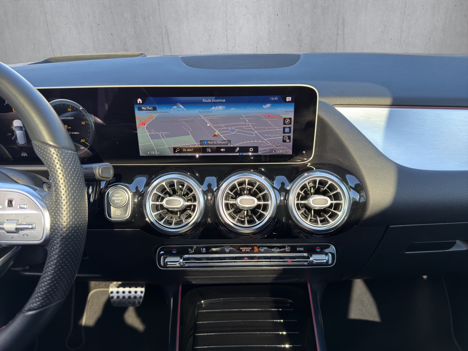 MERCEDES-BENZ B 220 d AMG Line 8G-DCT-image-10