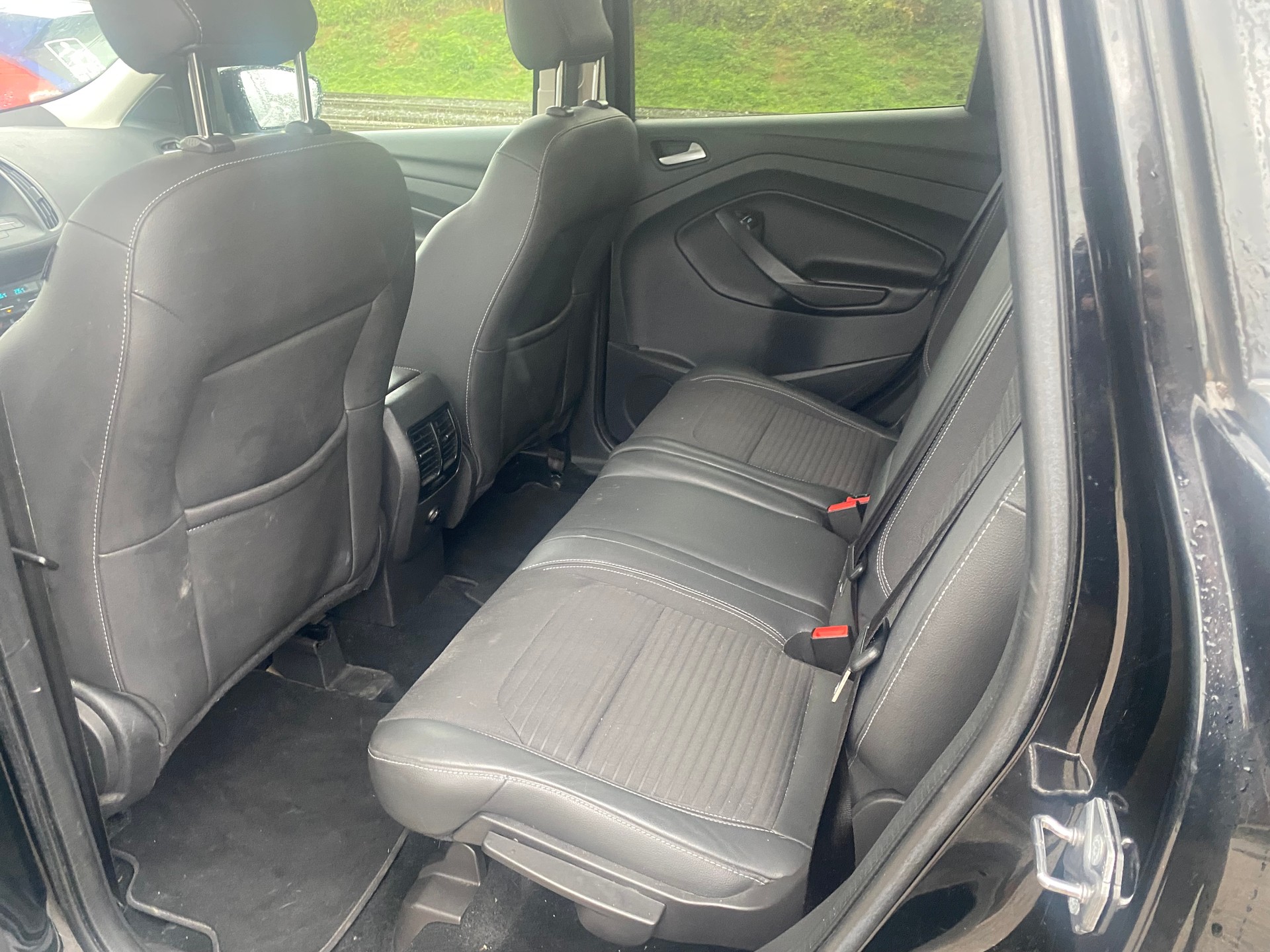 FORD Kuga 2.0 TDCi ST Line 4WD-image-4