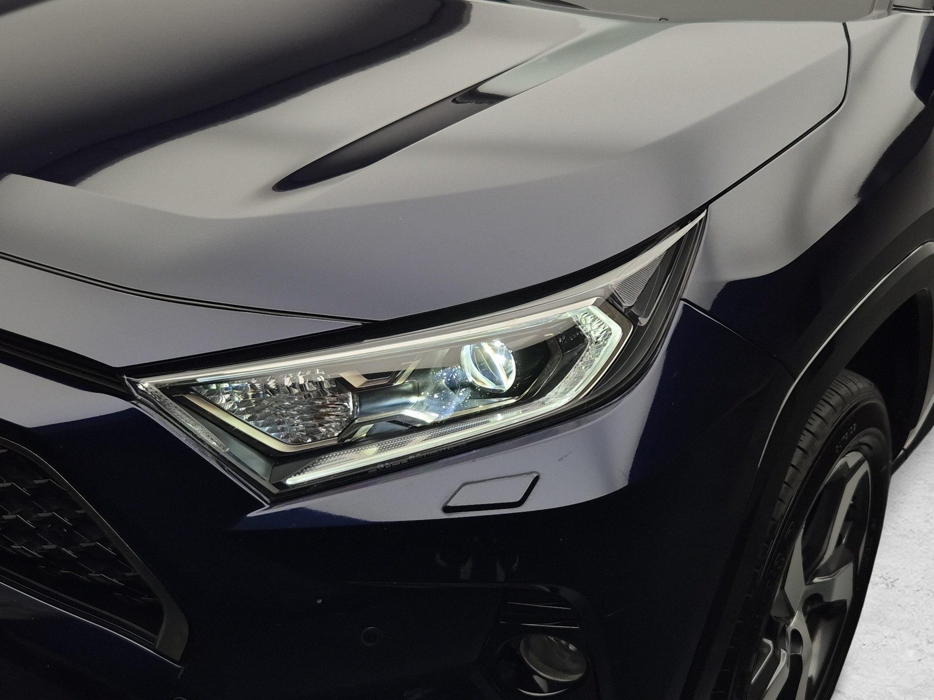 TOYOTA RAV4 2.5 Plug-In-Hybrid Premium-image-17