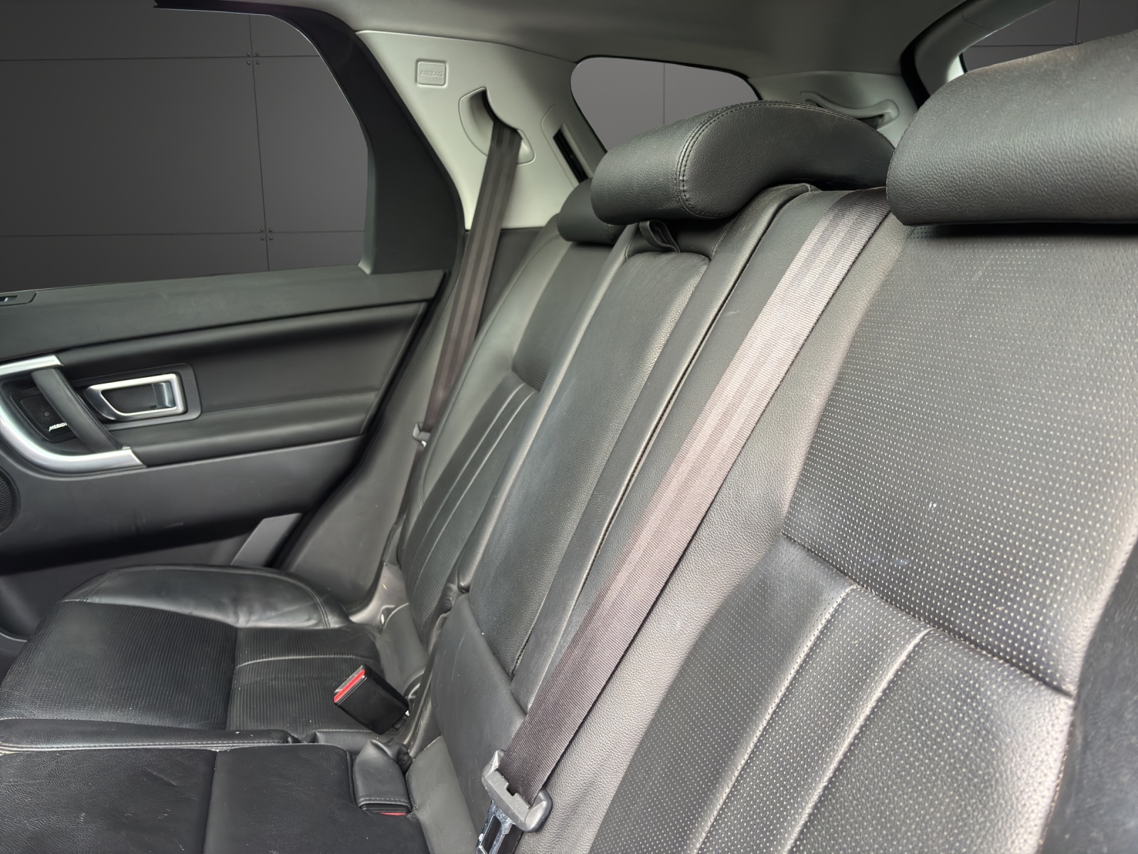 LAND ROVER Discovery Sport D180 2.0D TD4 MHEV HSE AWD AT9-image-11