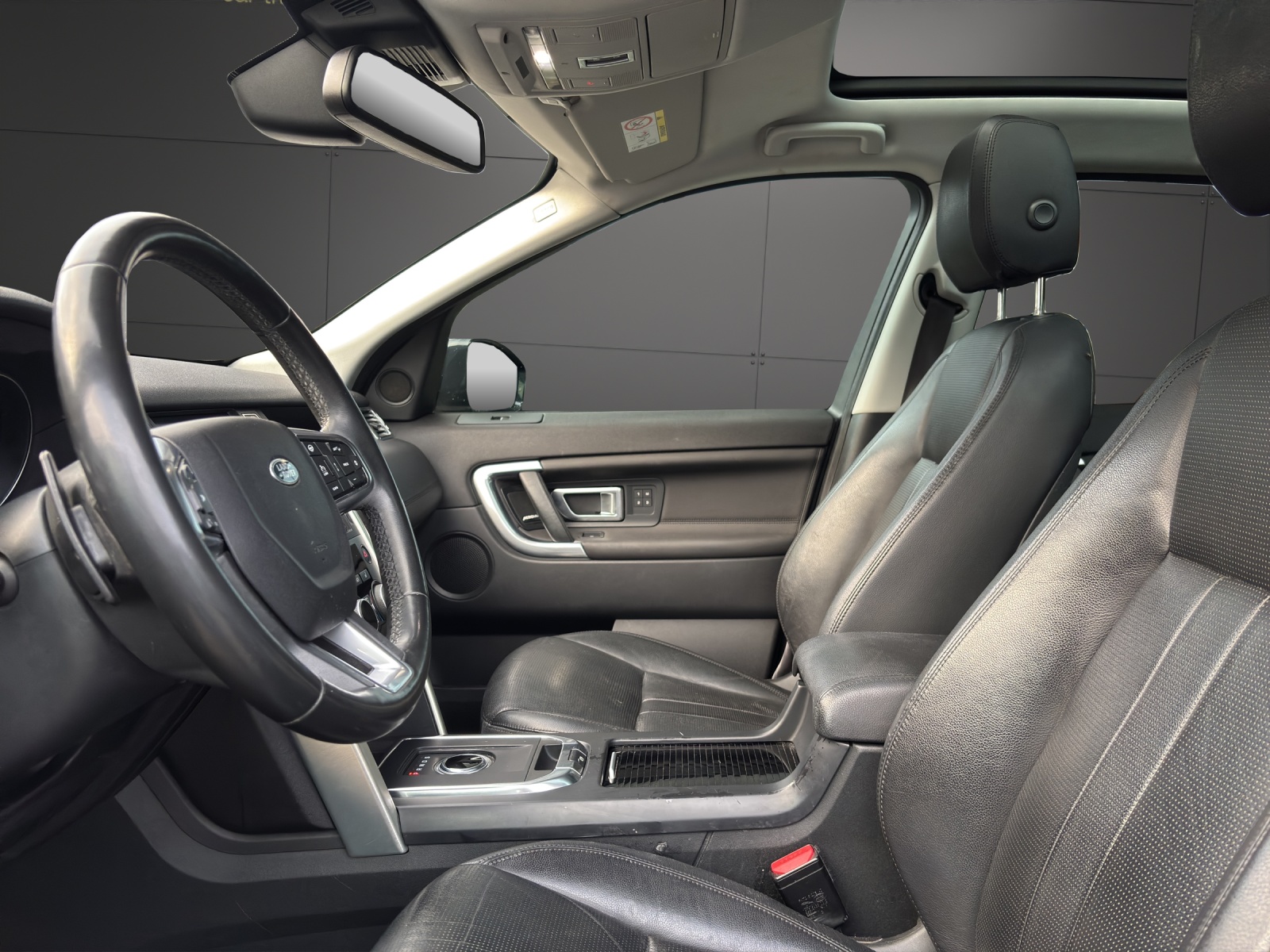 LAND ROVER Discovery Sport D180 2.0D TD4 MHEV HSE AWD AT9-image-2