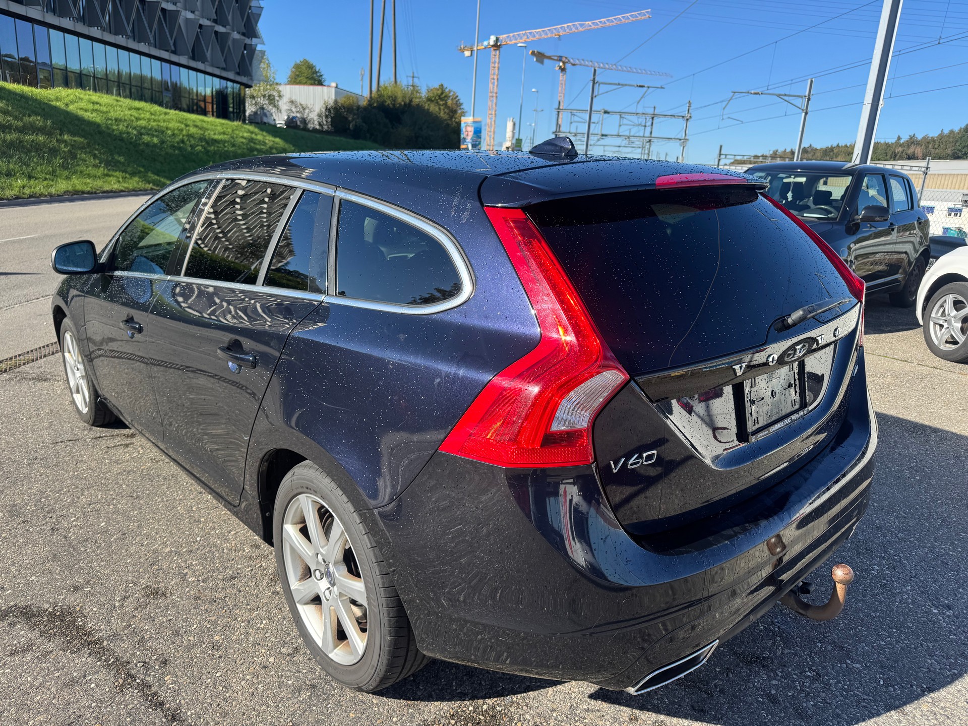 VOLVO V60 D4 AWD Momentum Dynamic Edition Geartronic-image-6
