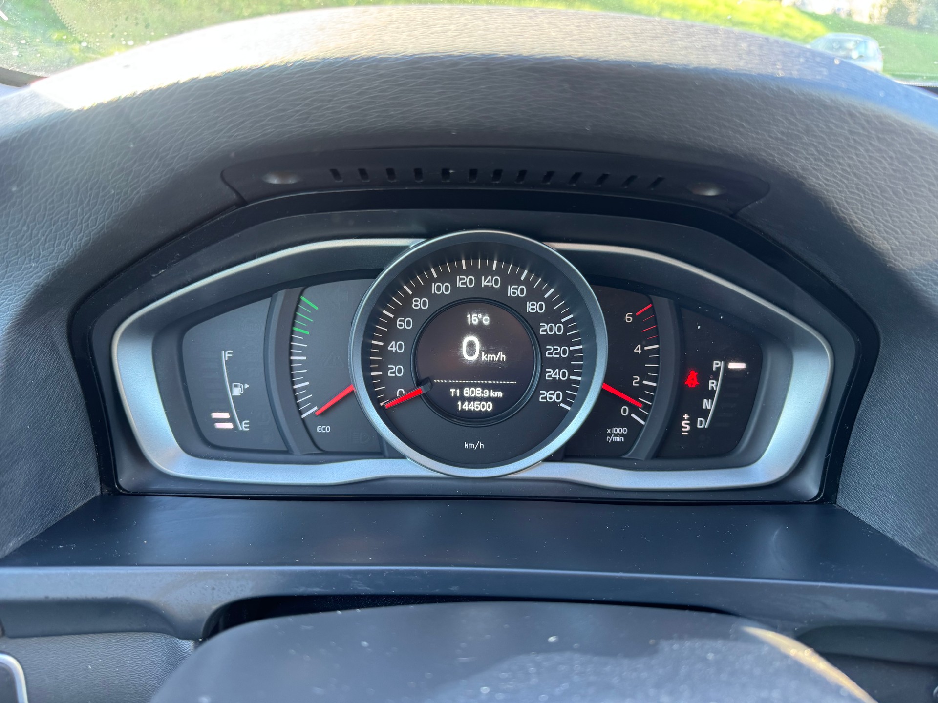 VOLVO V60 D4 AWD Momentum Dynamic Edition Geartronic-image-10