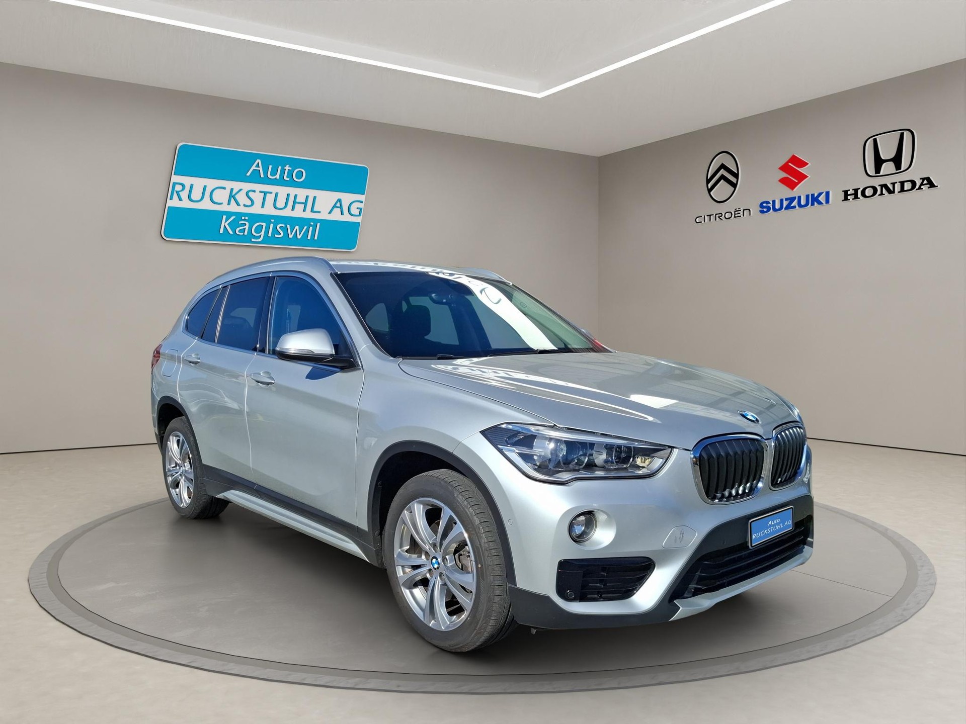 BMW X1 F48 18d xDrive-image-1