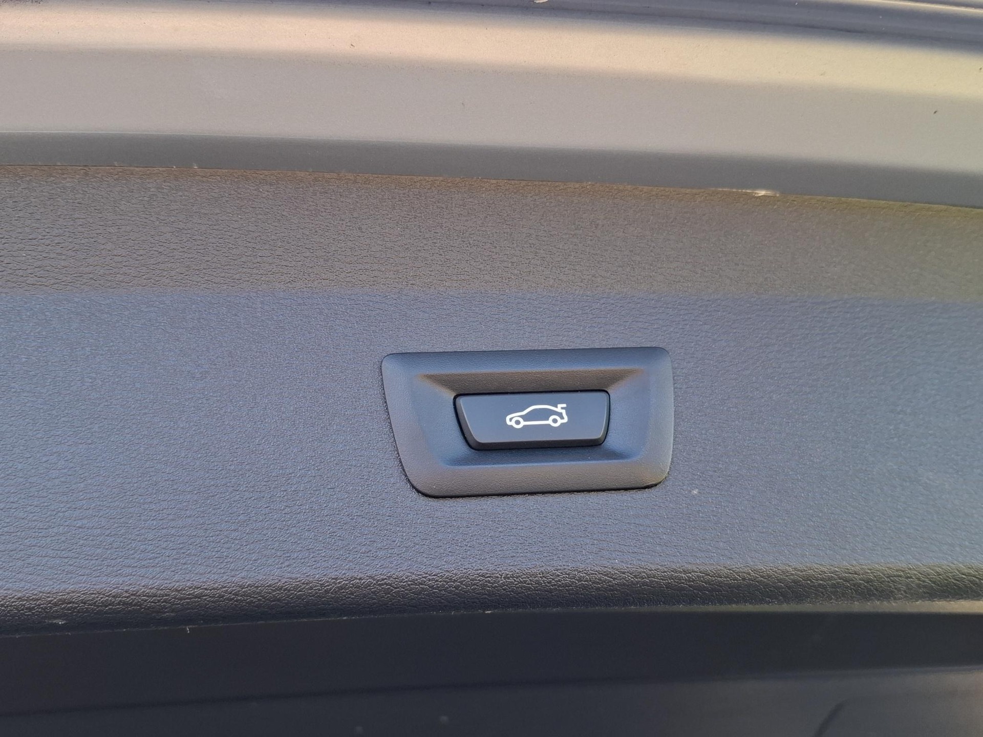 BMW X1 F48 18d xDrive-image-13