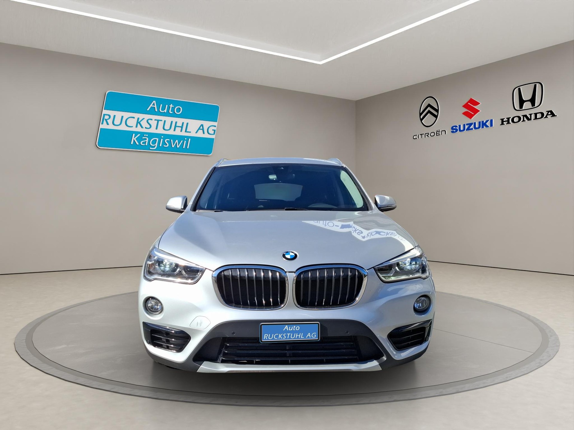 BMW X1 F48 18d xDrive-image-2