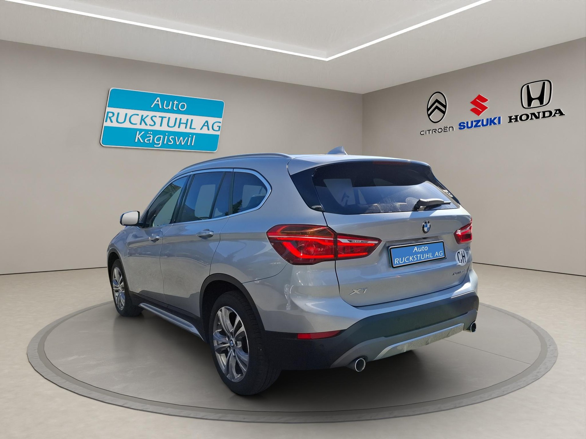 BMW X1 F48 18d xDrive-image-4