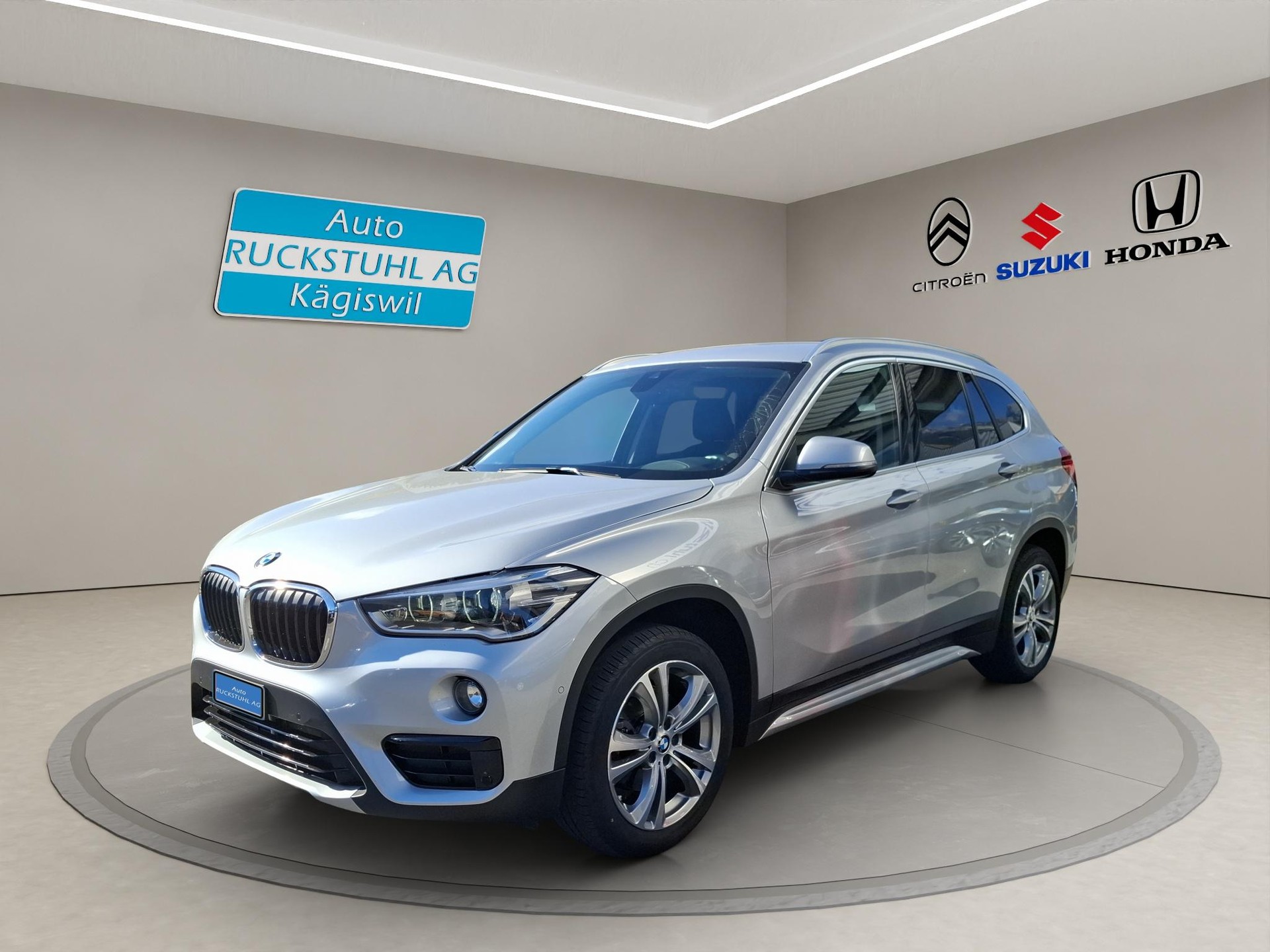 BMW X1 F48 18d xDrive-image-0