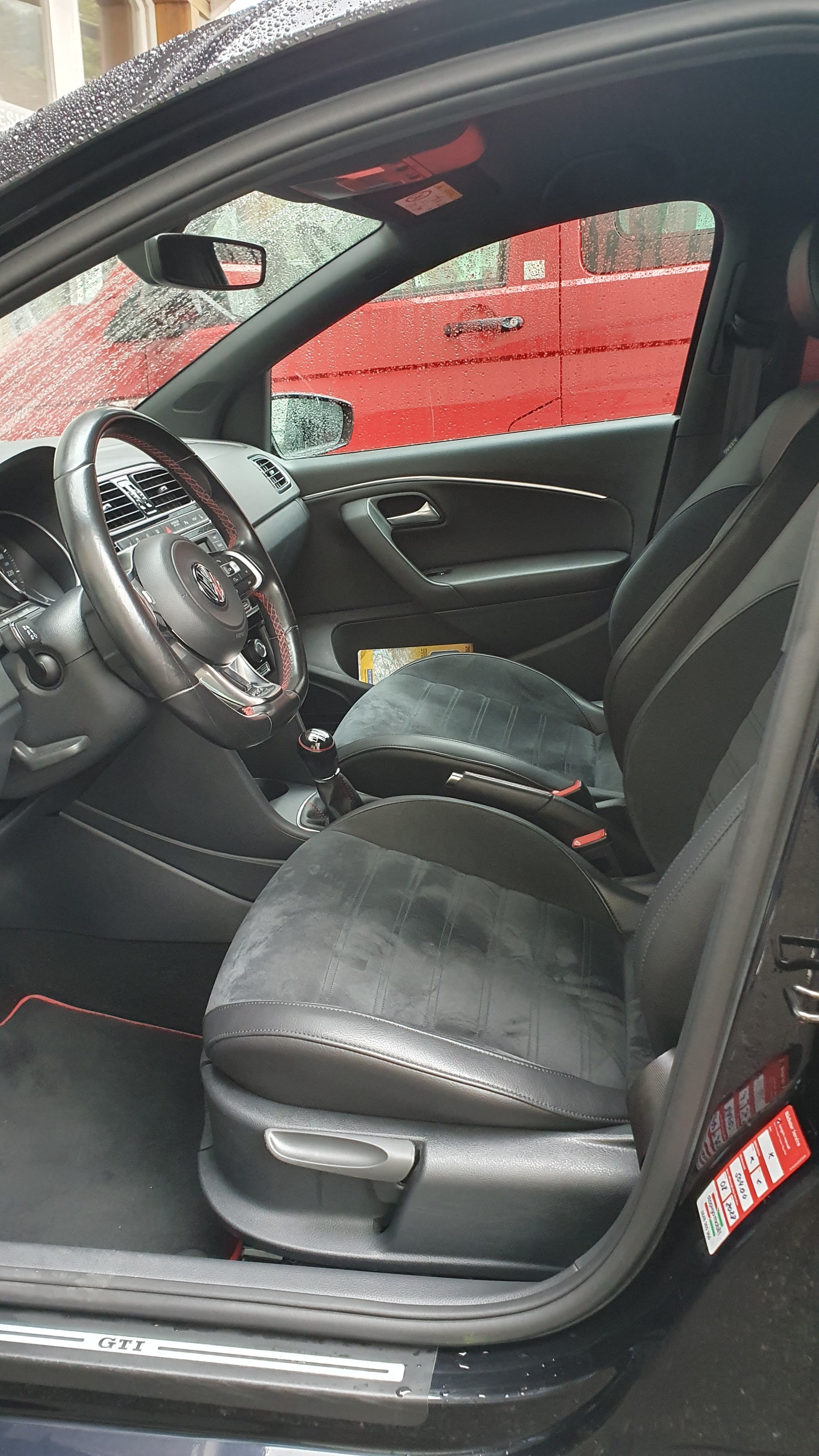 VW 1.8 TSI GTI-image-5