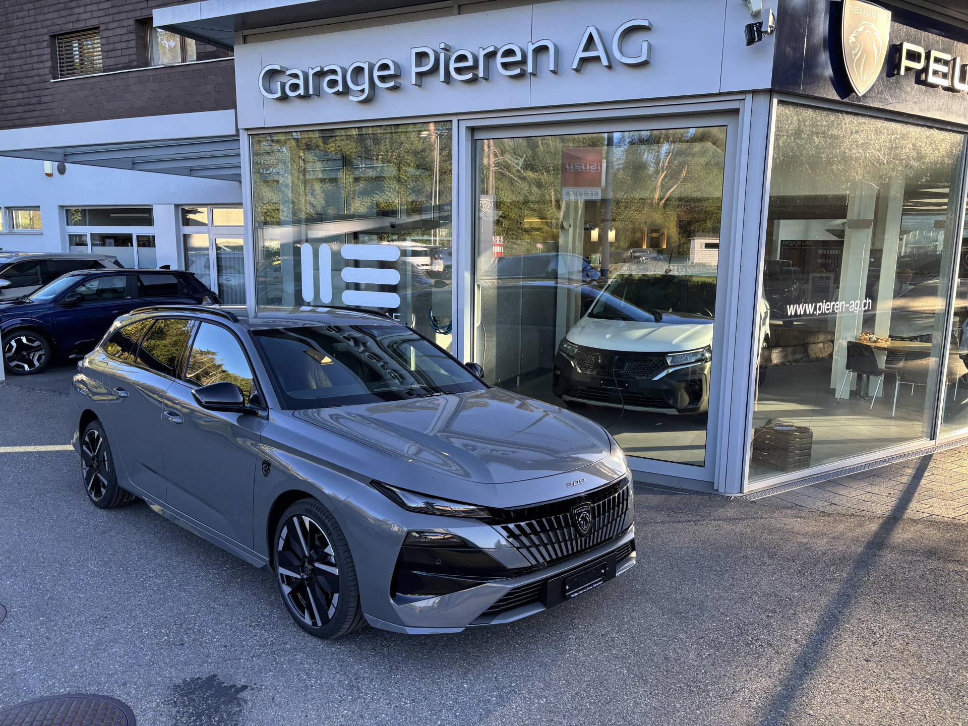 Car photo
