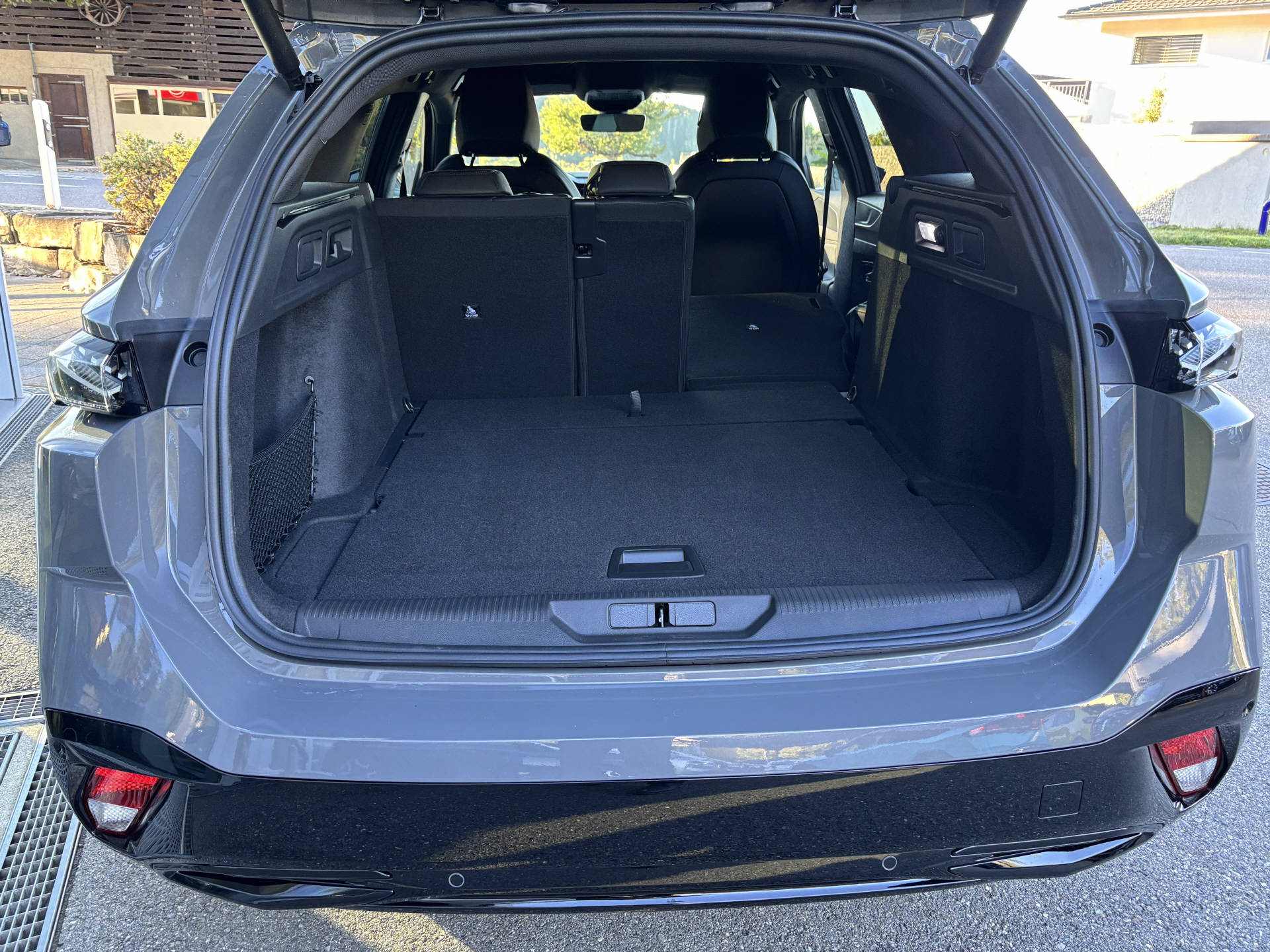 PEUGEOT 308 SW 1.2 Hybrid GT-image-5
