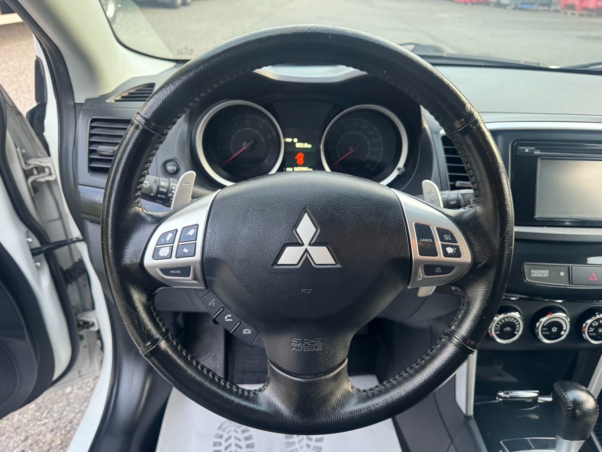 MITSUBISHI Lancer Sportback 1.8 Style CVT-image-17