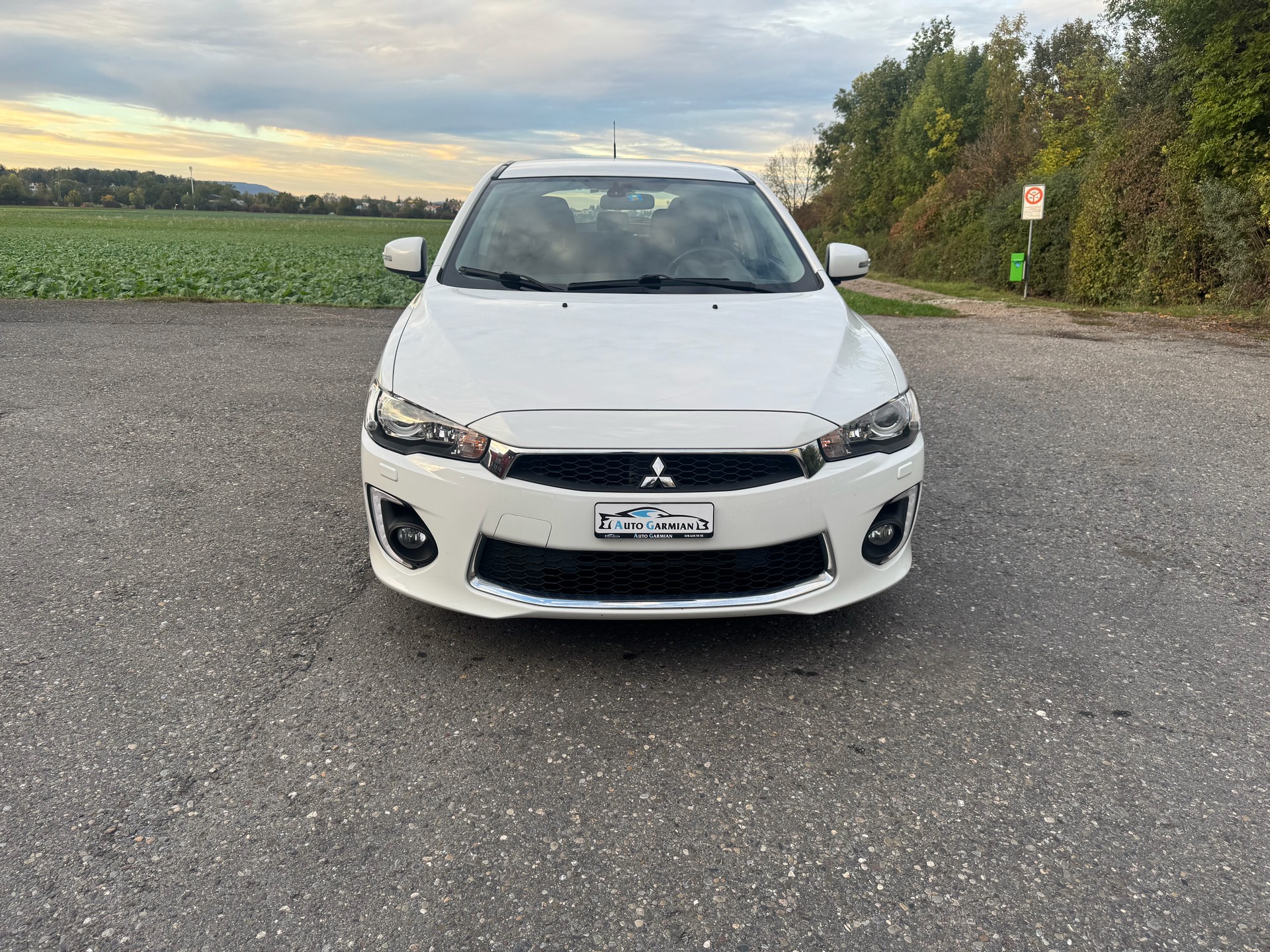 MITSUBISHI Lancer Sportback 1.8 Style CVT-image-0
