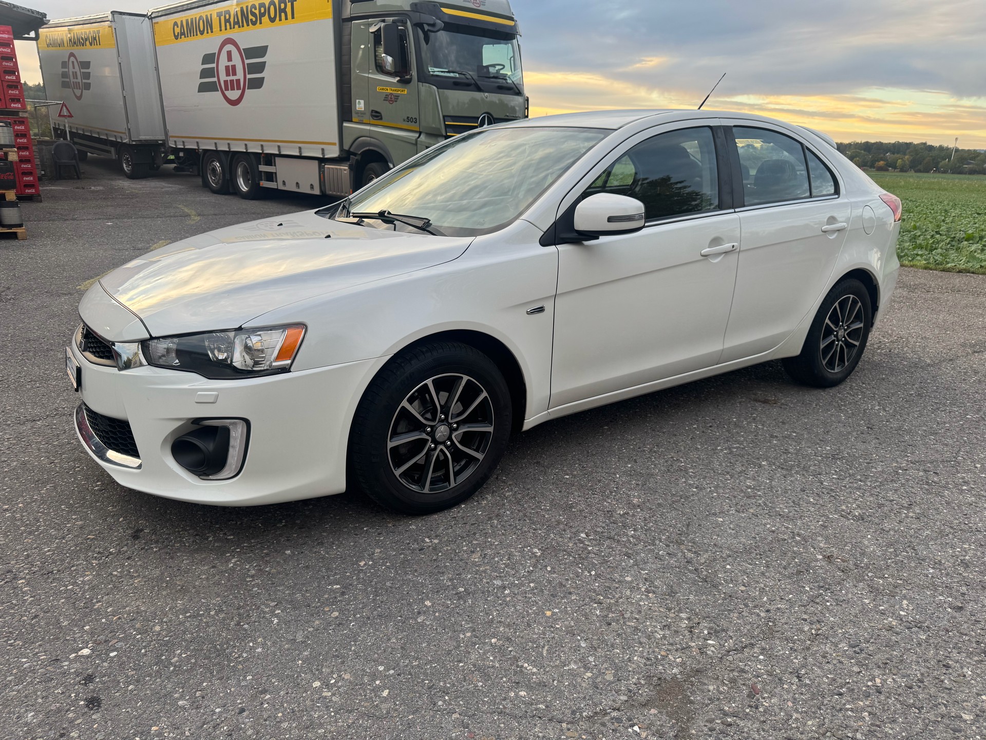MITSUBISHI Lancer Sportback 1.8 Style CVT-image-2