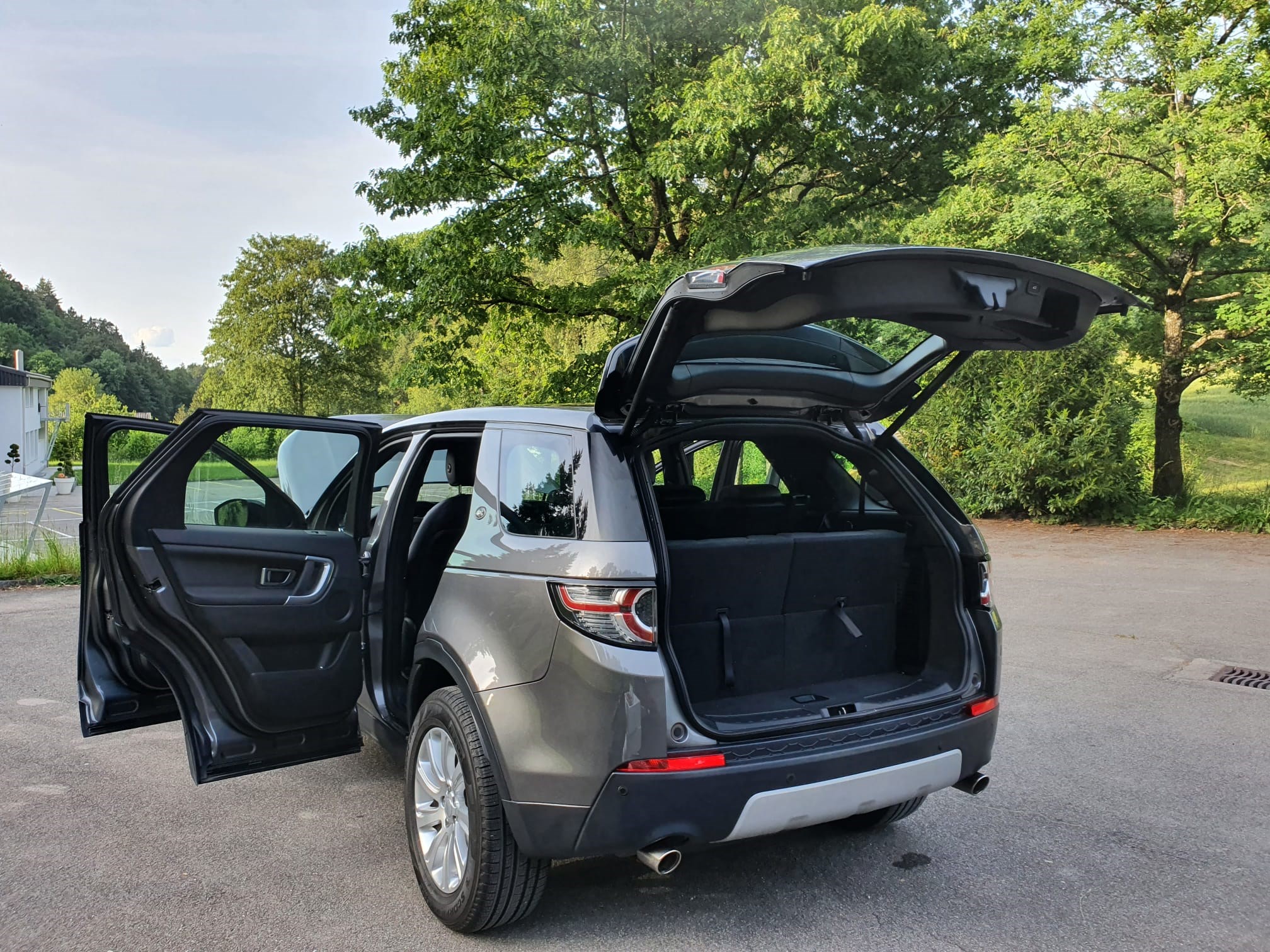 Car photo