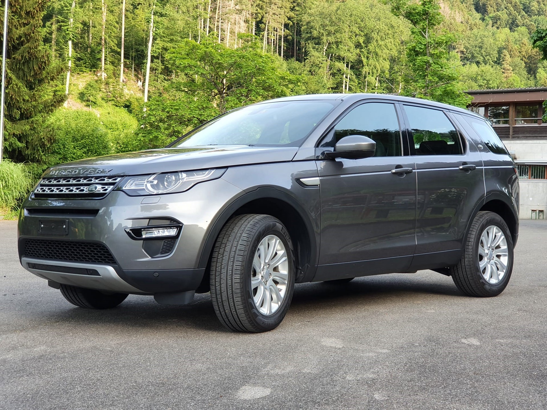 LAND ROVER Discovery Sport 2.0 TD4 Pure AT9-image-11