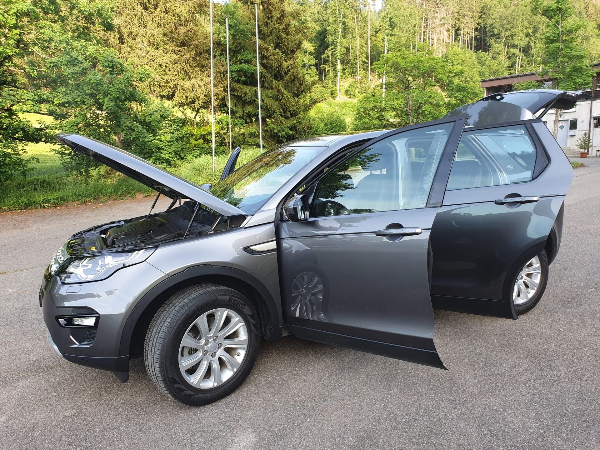 LAND ROVER Discovery Sport 2.0 TD4 Pure AT9-image-3