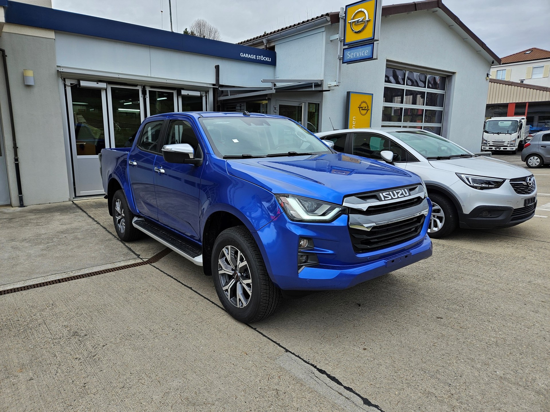 ISUZU D-MAX 1.9 CrewCab N60F 4x4 AT-image-2