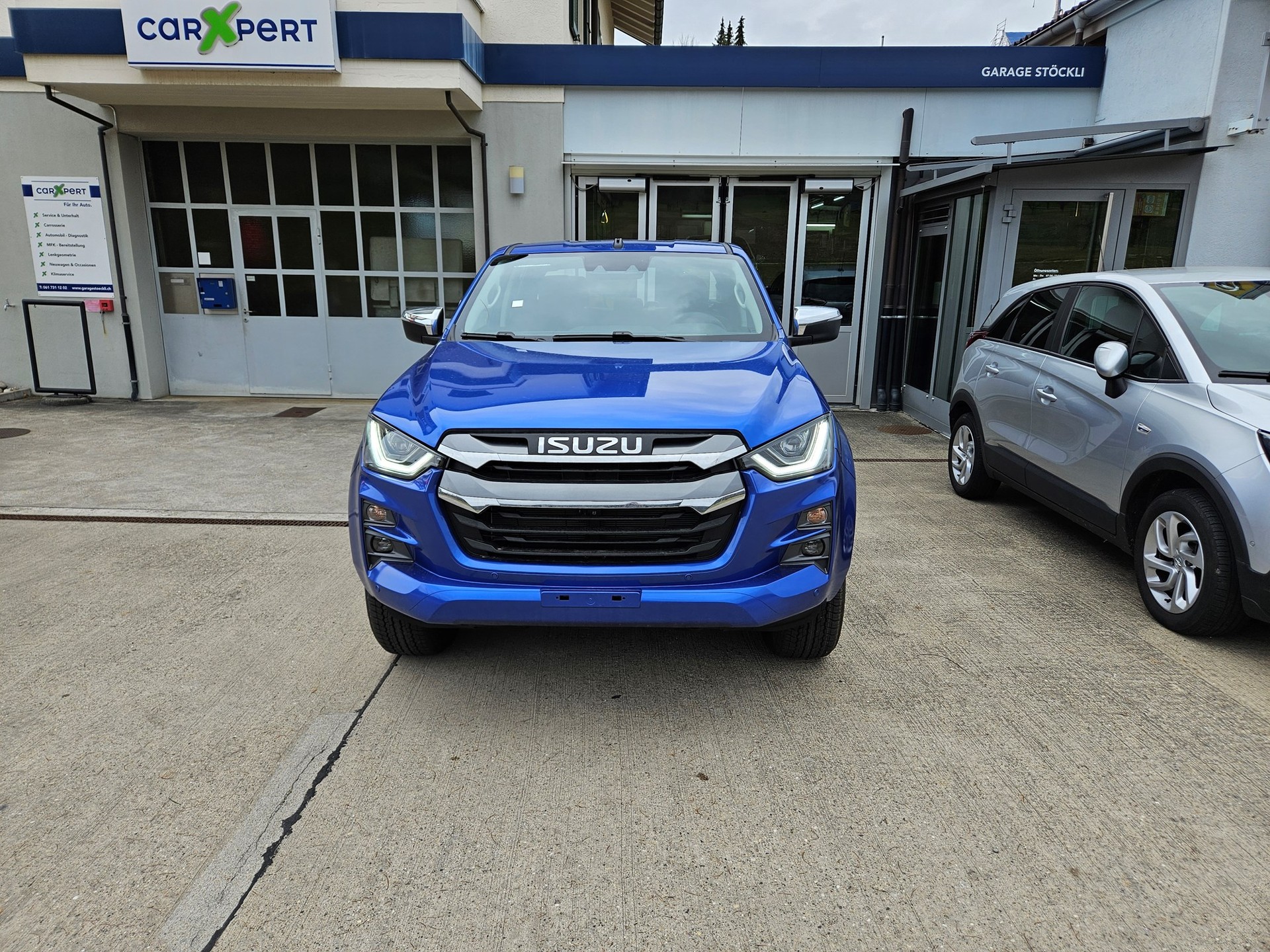 ISUZU D-MAX 1.9 CrewCab N60F 4x4 AT-image-1