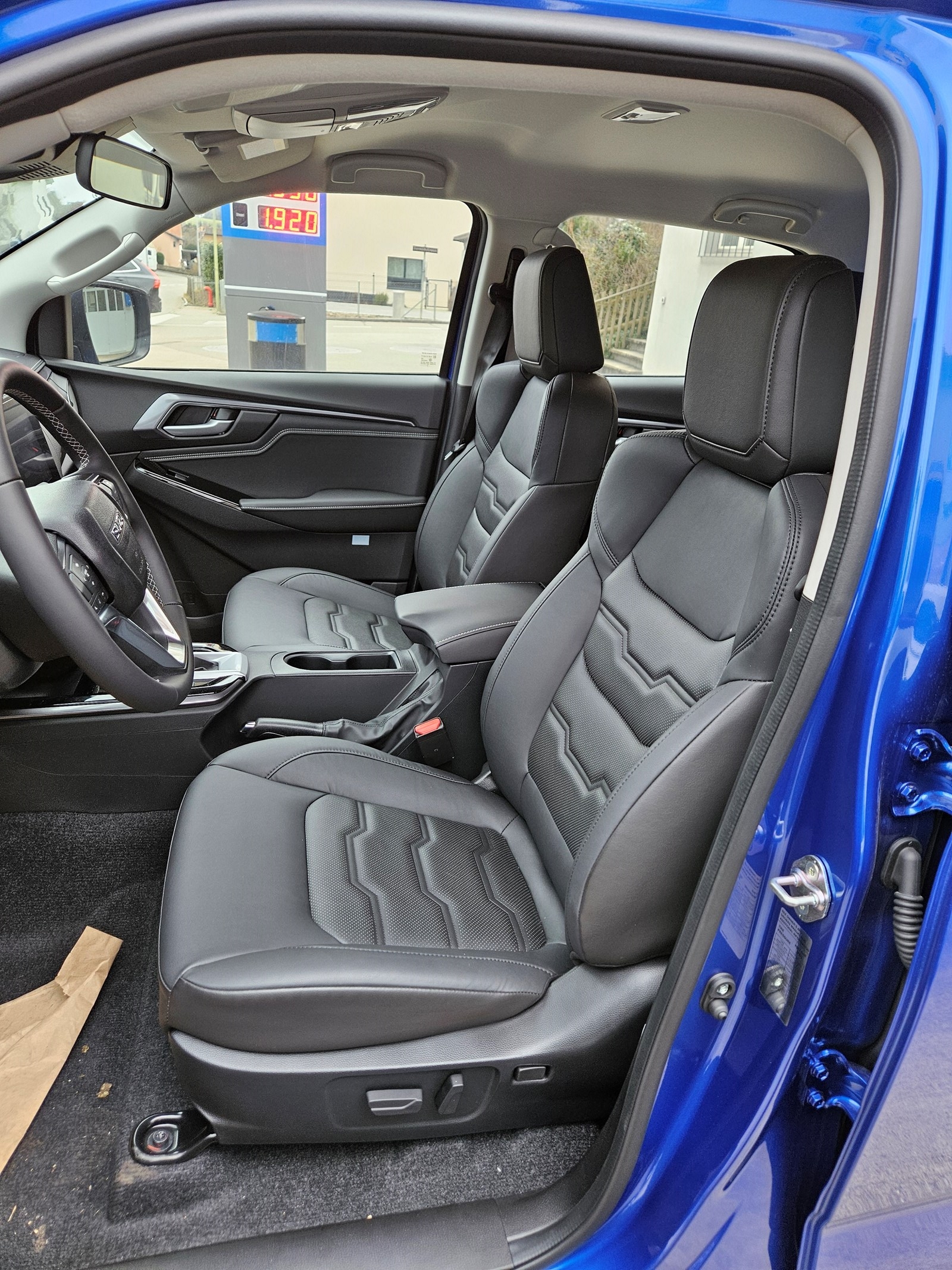 ISUZU D-MAX 1.9 CrewCab N60F 4x4 AT-image-11