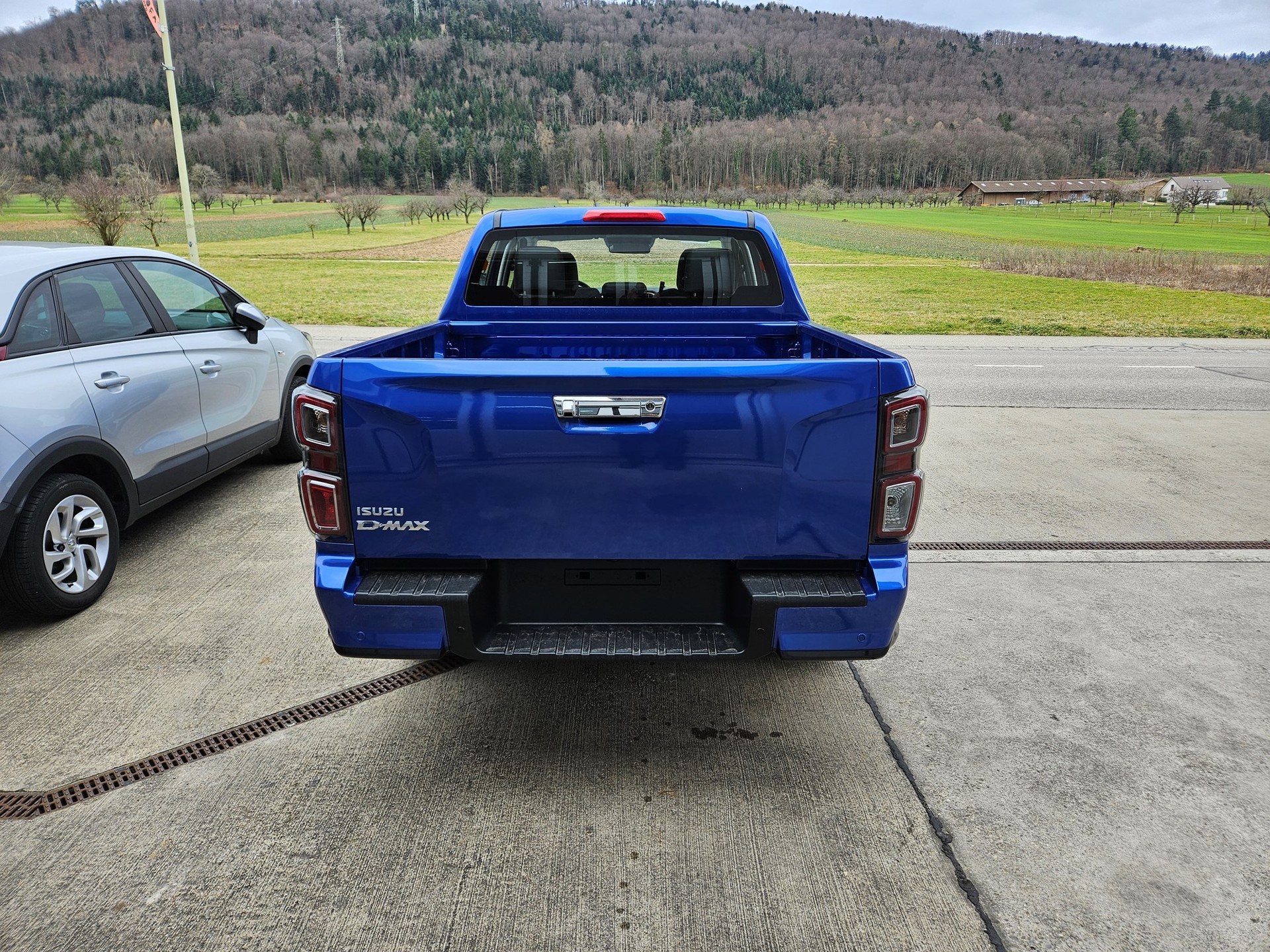 ISUZU D-MAX 1.9 CrewCab N60F 4x4 AT-image-5