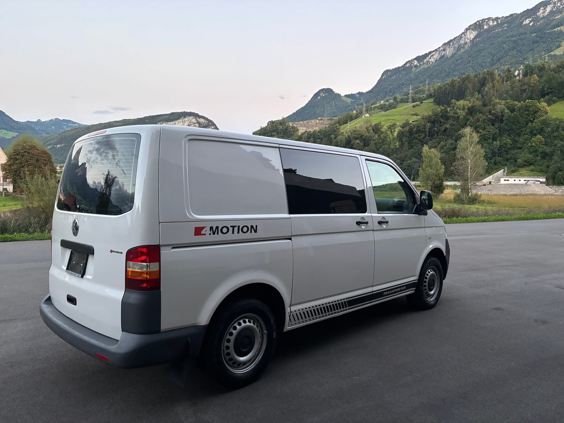 VW T5 2.5 TDI PD 4MOTION-image-6