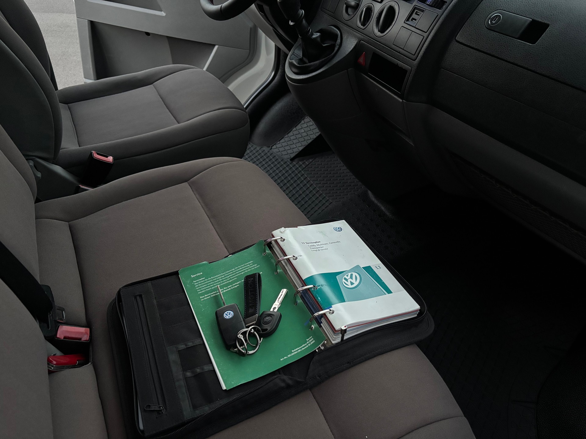 VW T5 2.5 TDI PD 4MOTION-image-12