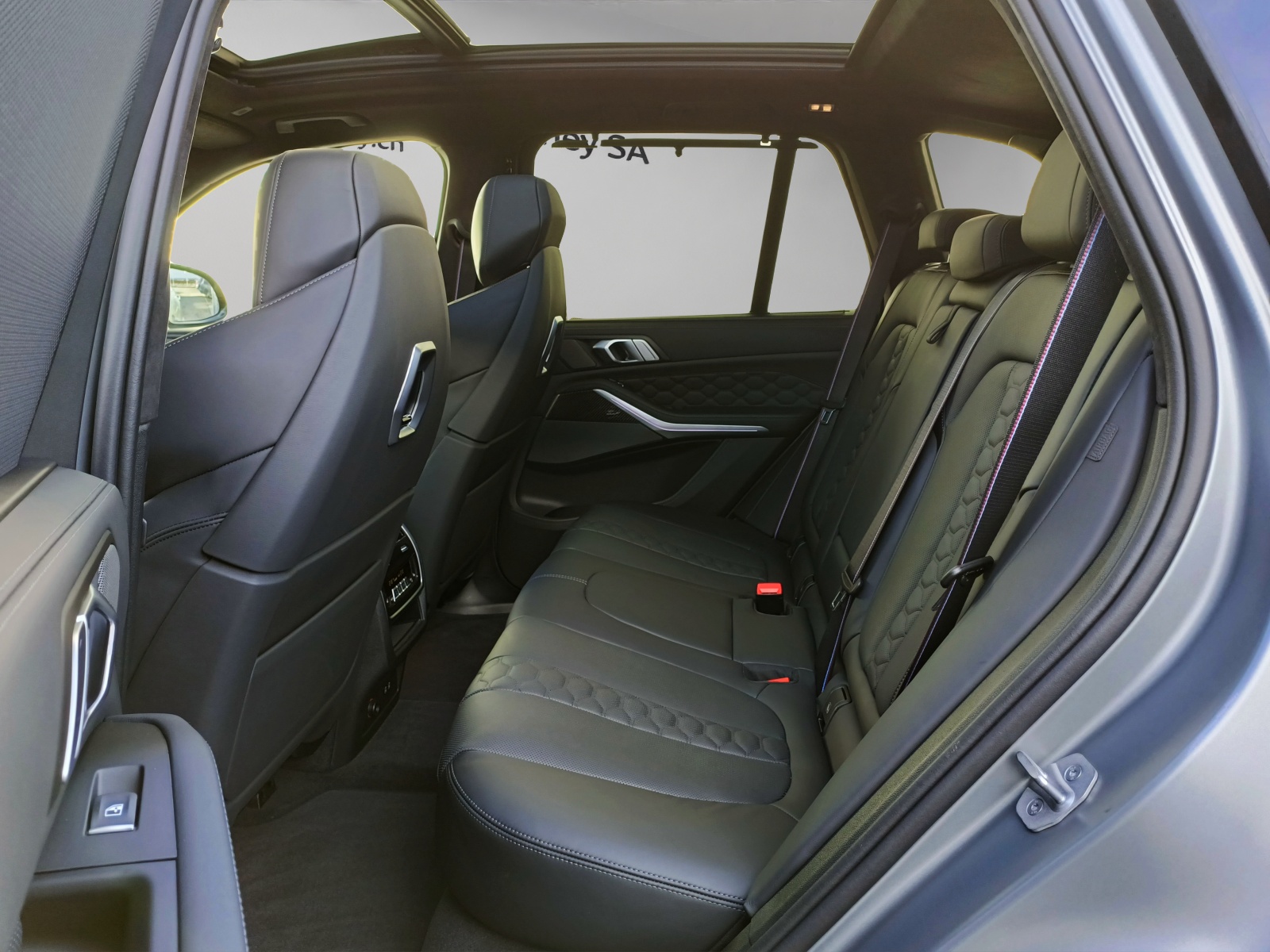 BMW X5M Competition-image-11