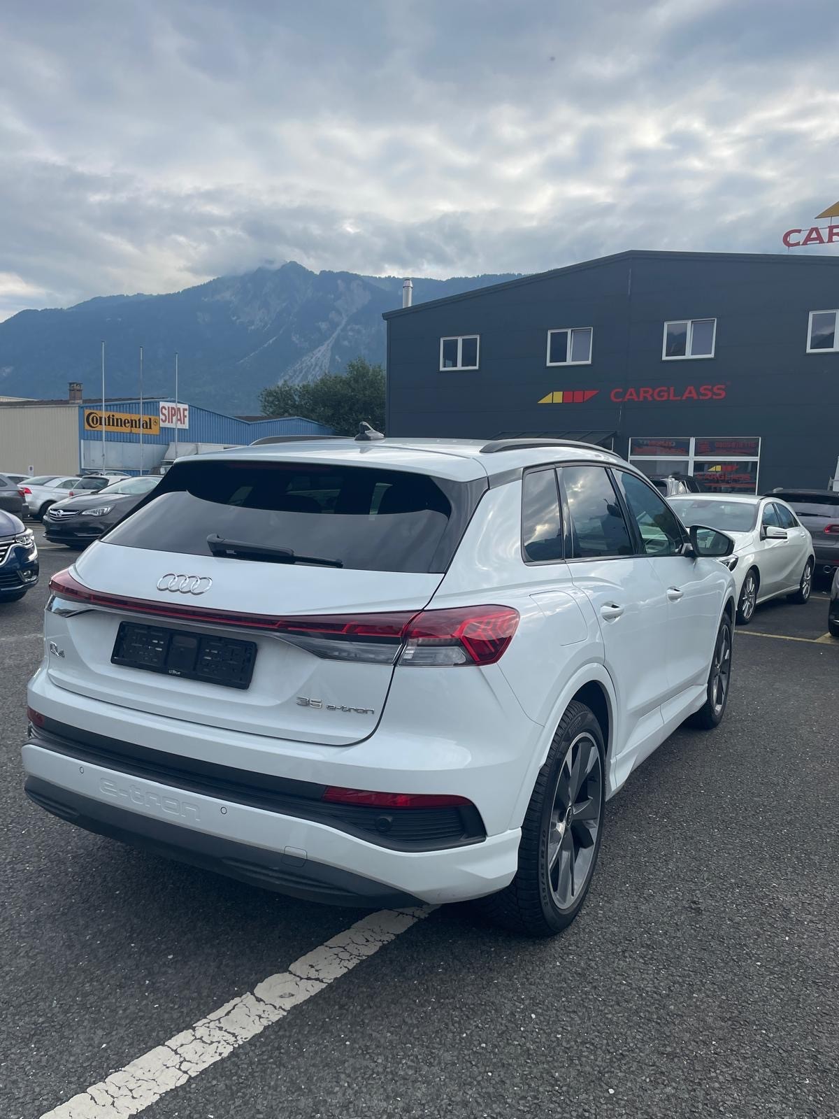 AUDI Q4 e-tron 35-image-9
